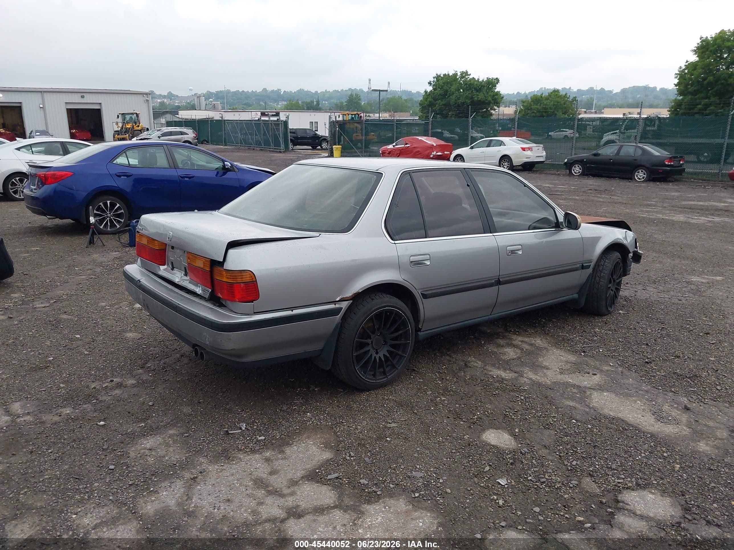1991 Honda Accord Se Silver vin: JHMCB7688MC059829