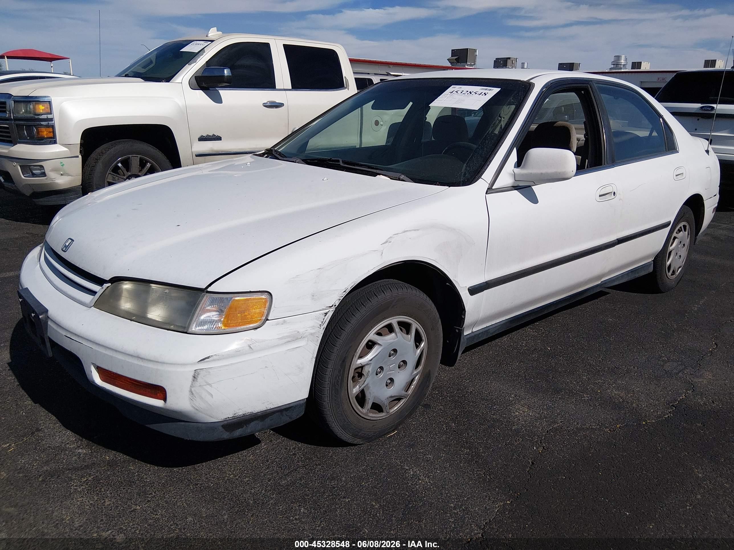 1994 Honda Accord Lx White vin: JHMCD5631RC105852