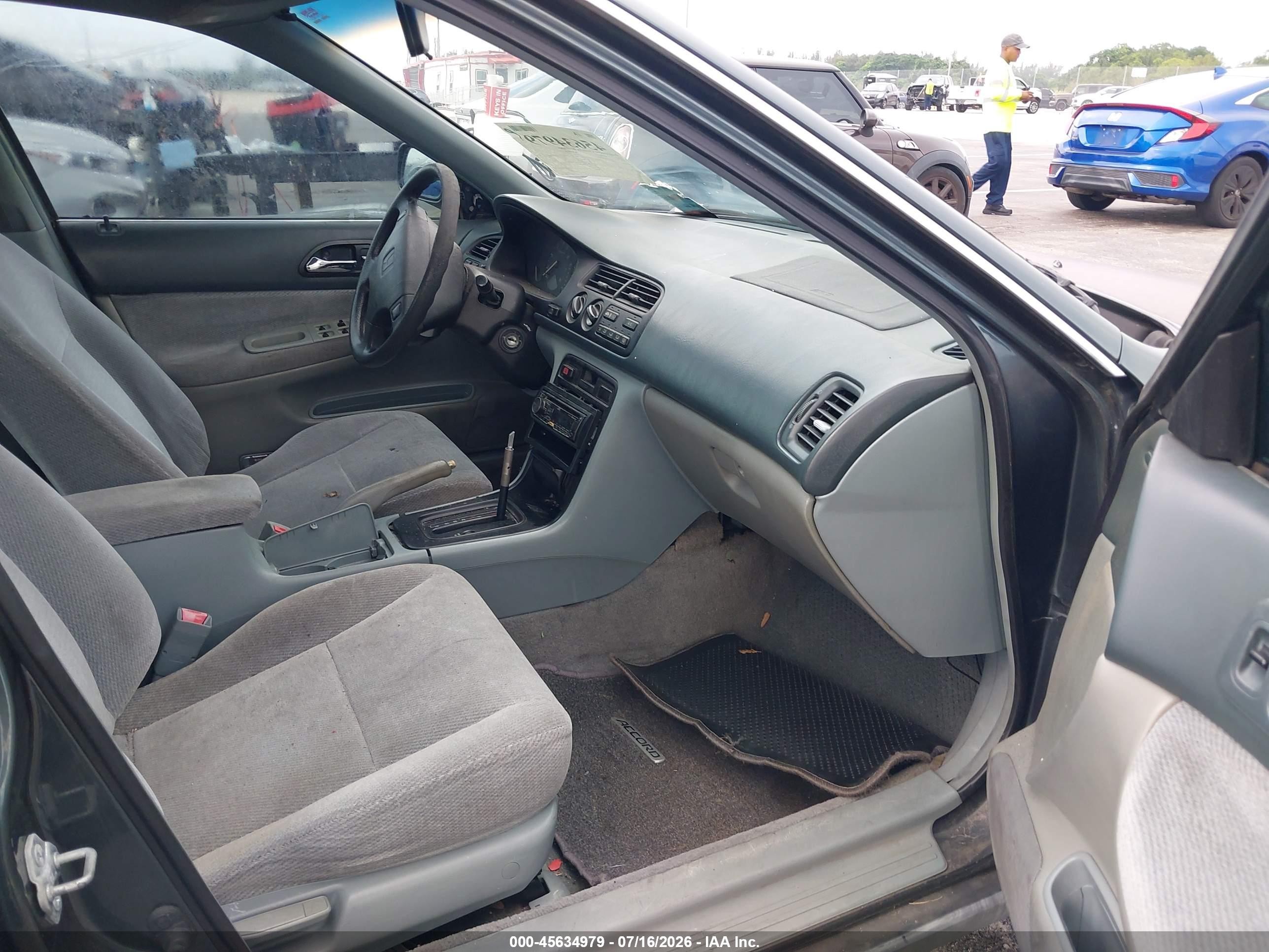 1997 Honda Accord Lx Green vin: JHMCD5635VC005991