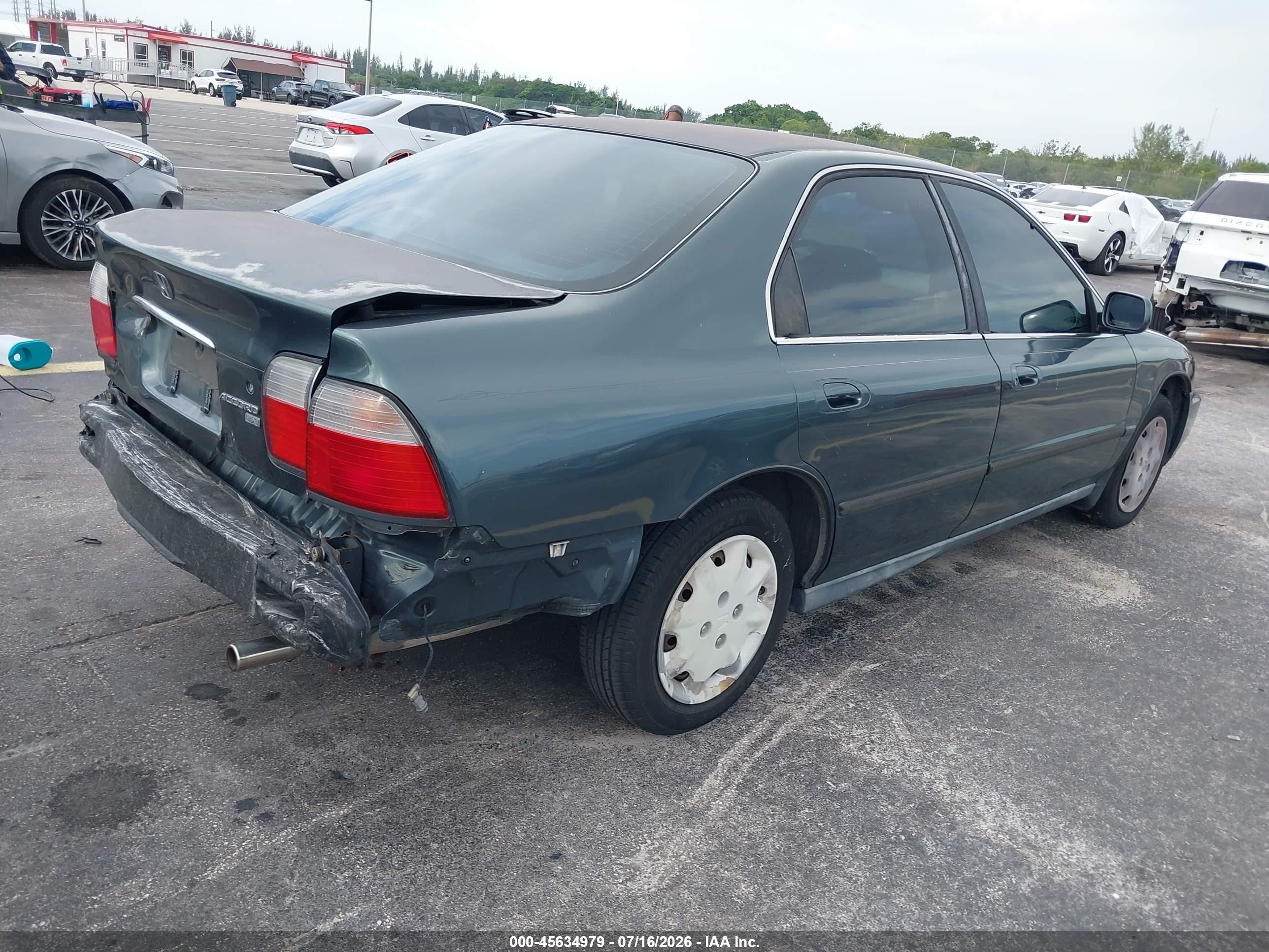 1997 Honda Accord Lx Green vin: JHMCD5635VC005991
