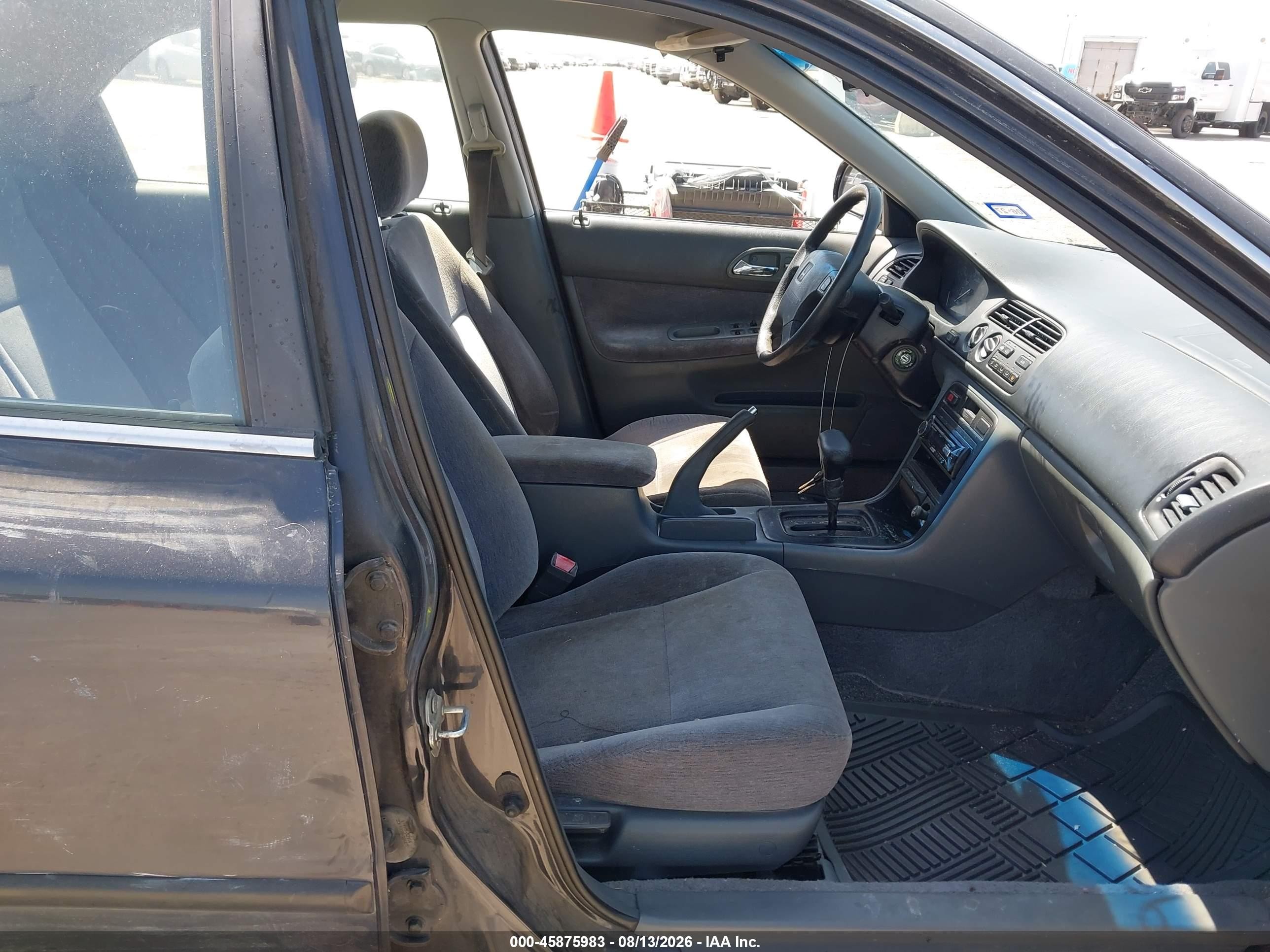 1995 Honda Accord Lx Blue vin: JHMCD5637SC063922