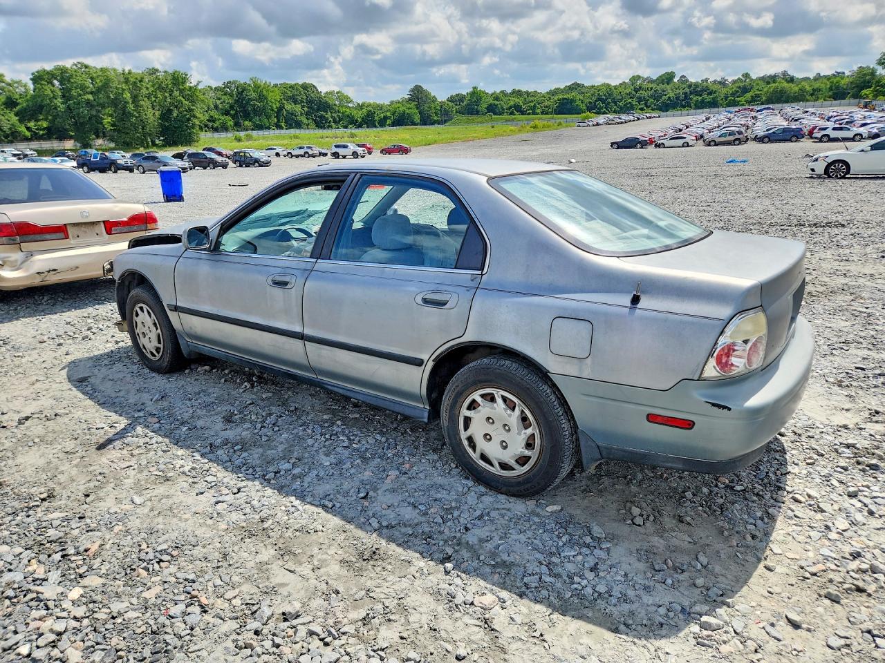 1994 Honda Accord Lx Blue vin: JHMCD5639RC106540