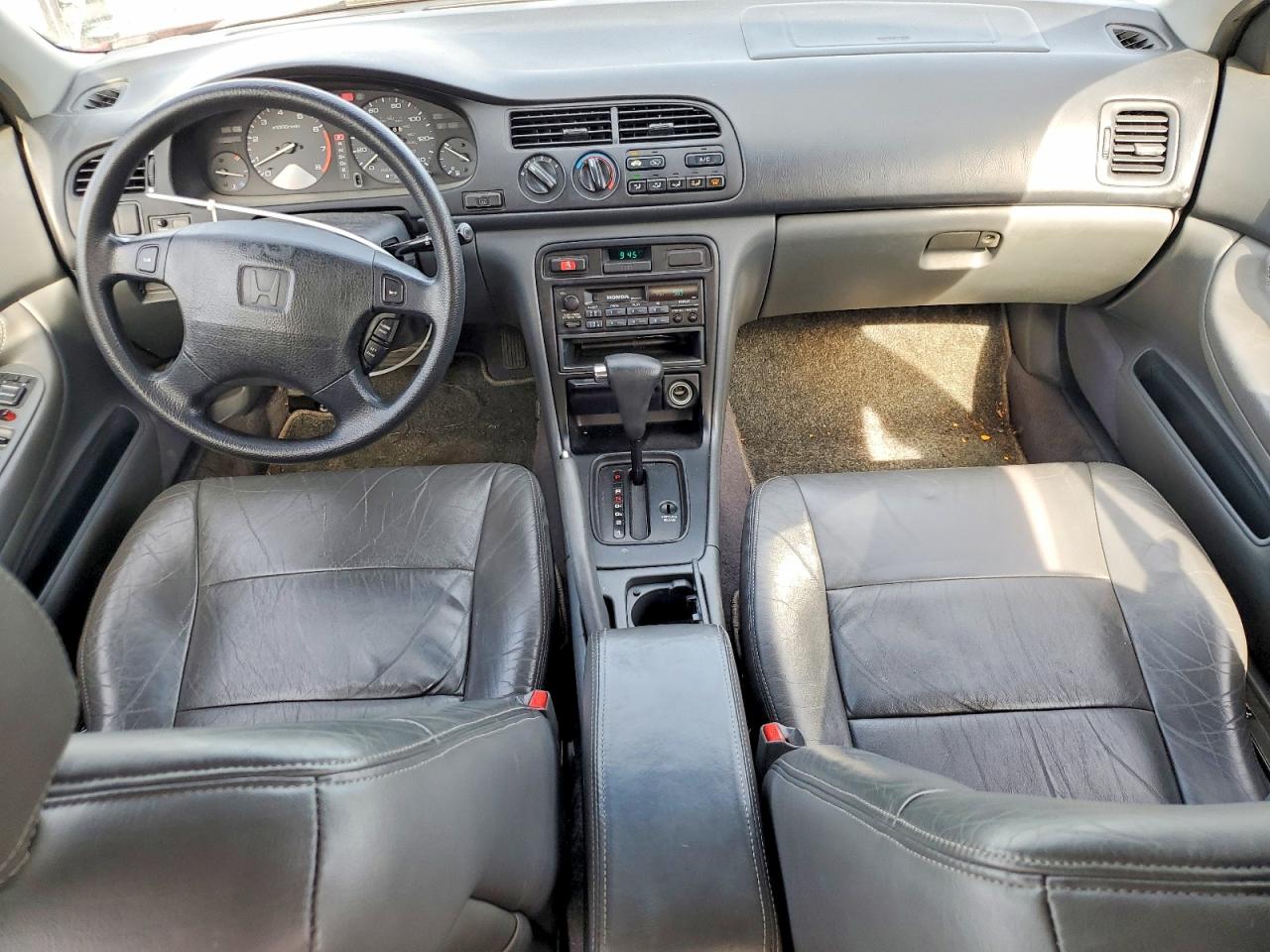 1994 Honda Accord Lx Бордовый vin: JHMCD5641RC033530