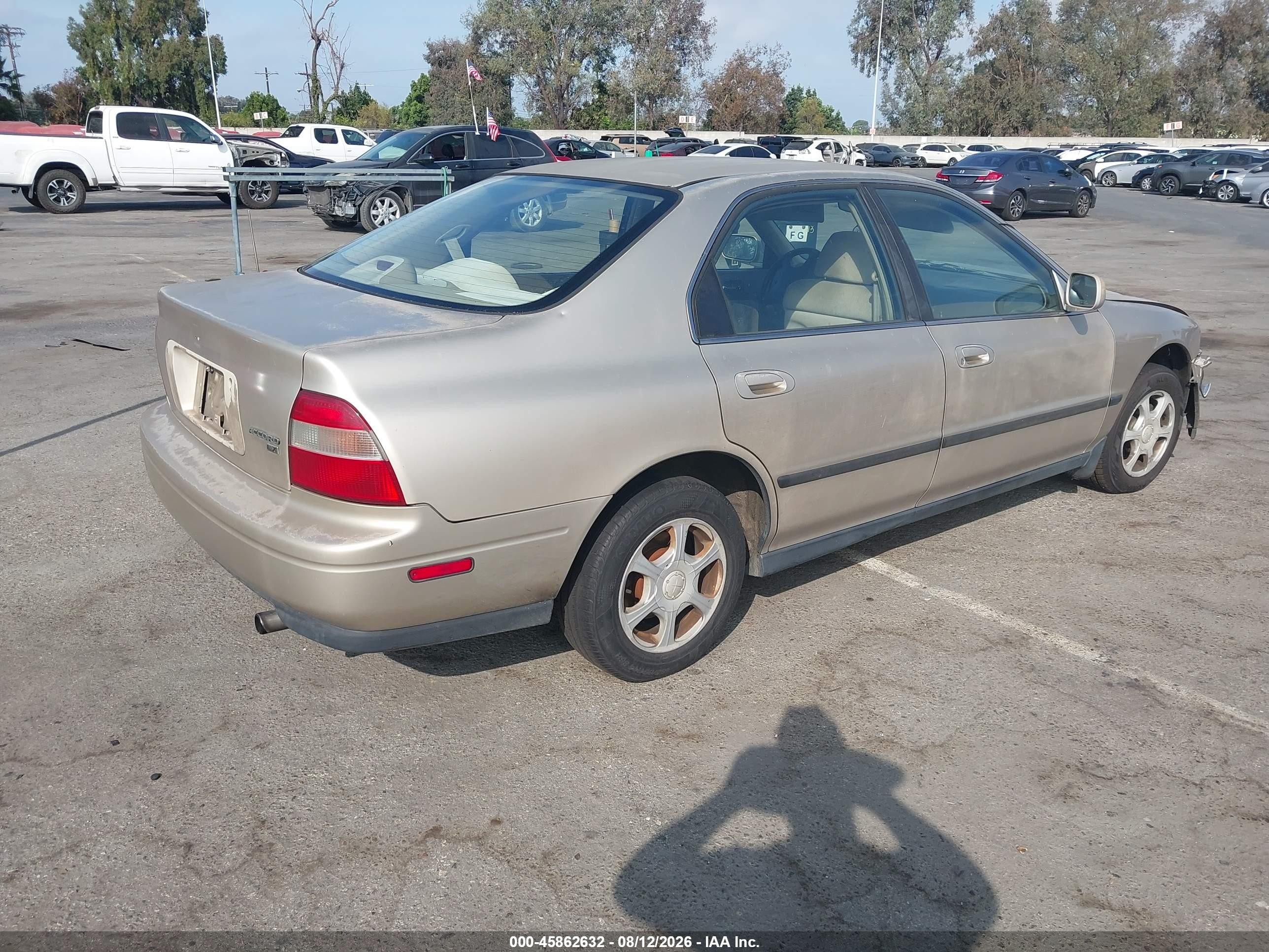 1994 Honda Accord Lx Beige vin: JHMCD5643RC048370