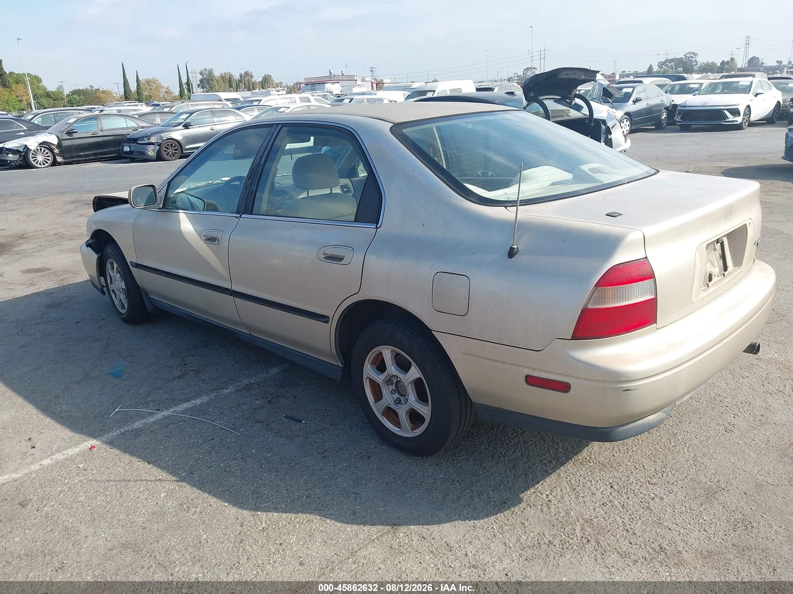 1994 Honda Accord Lx Beige vin: JHMCD5643RC048370