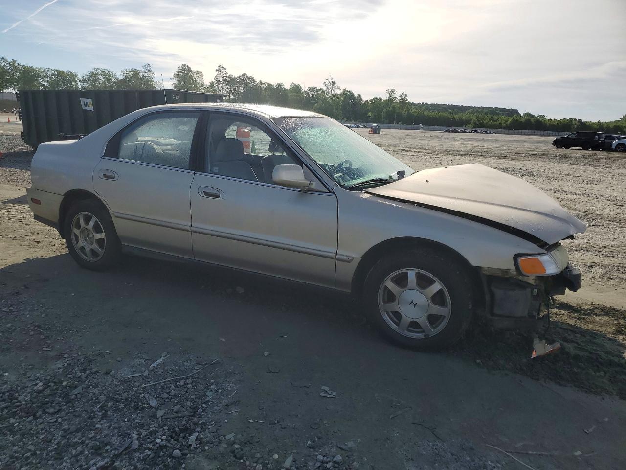 1995 Honda Accord Ex Gold vin: JHMCD5652SC003807