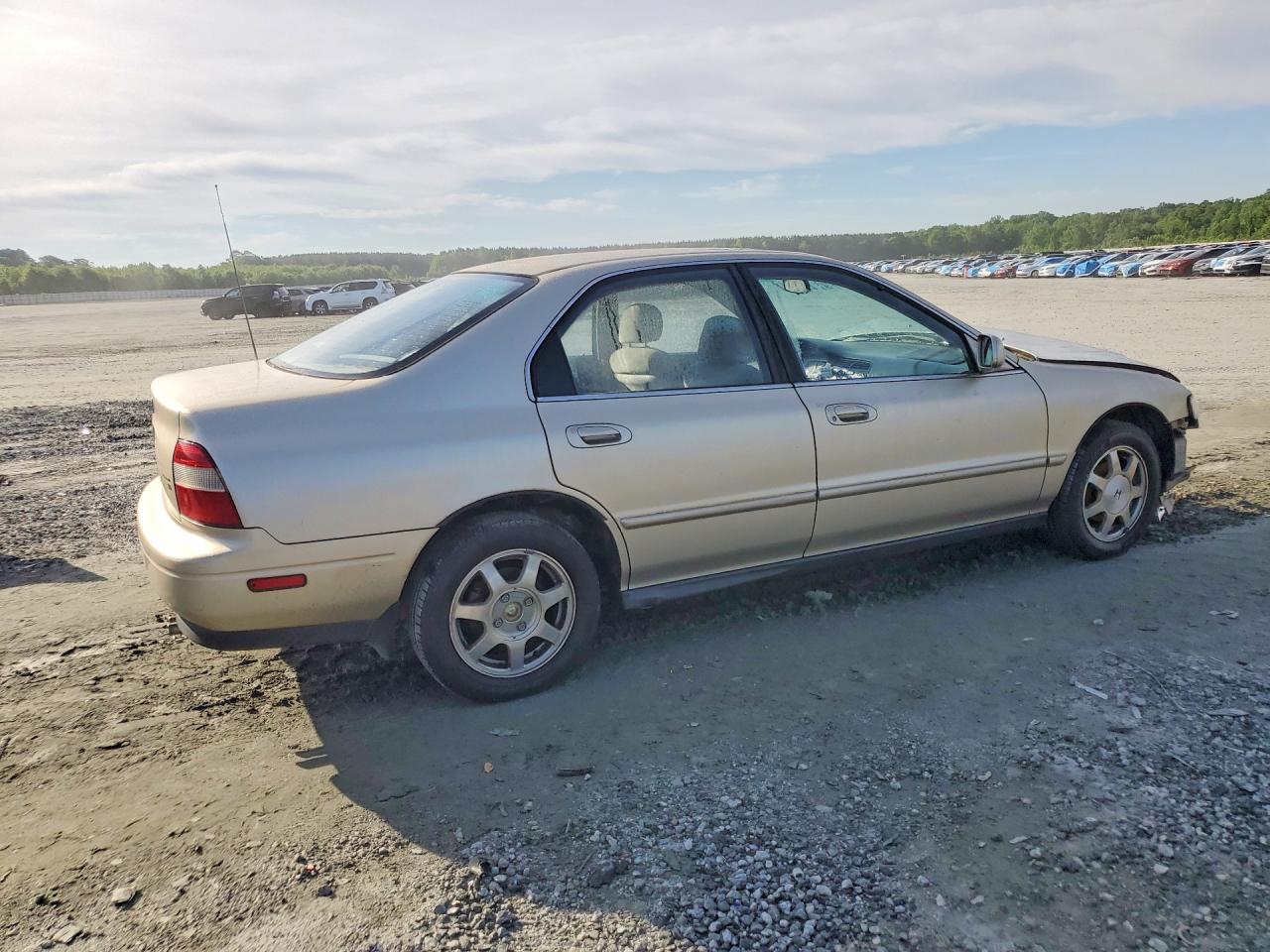 1995 Honda Accord Ex Gold vin: JHMCD5652SC003807
