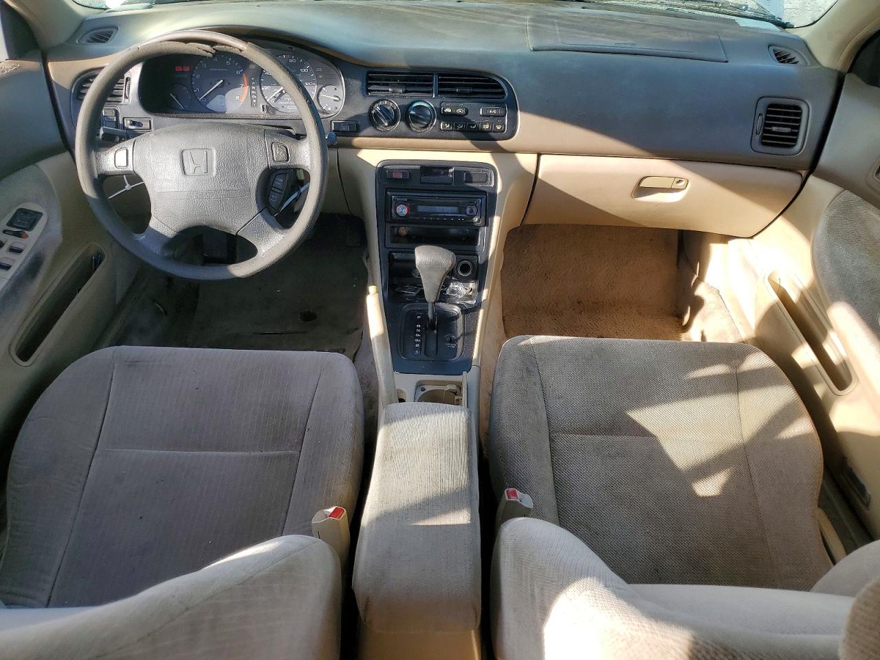 1995 Honda Accord Ex Gold vin: JHMCD5652SC003807