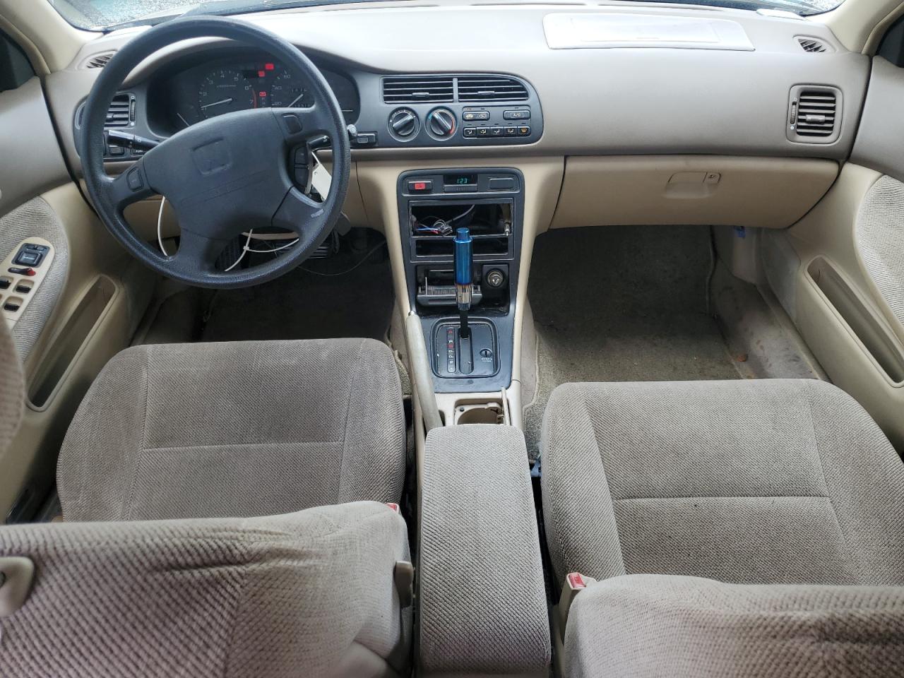 1995 Honda Accord Ex Beige vin: JHMCD5657SC036799