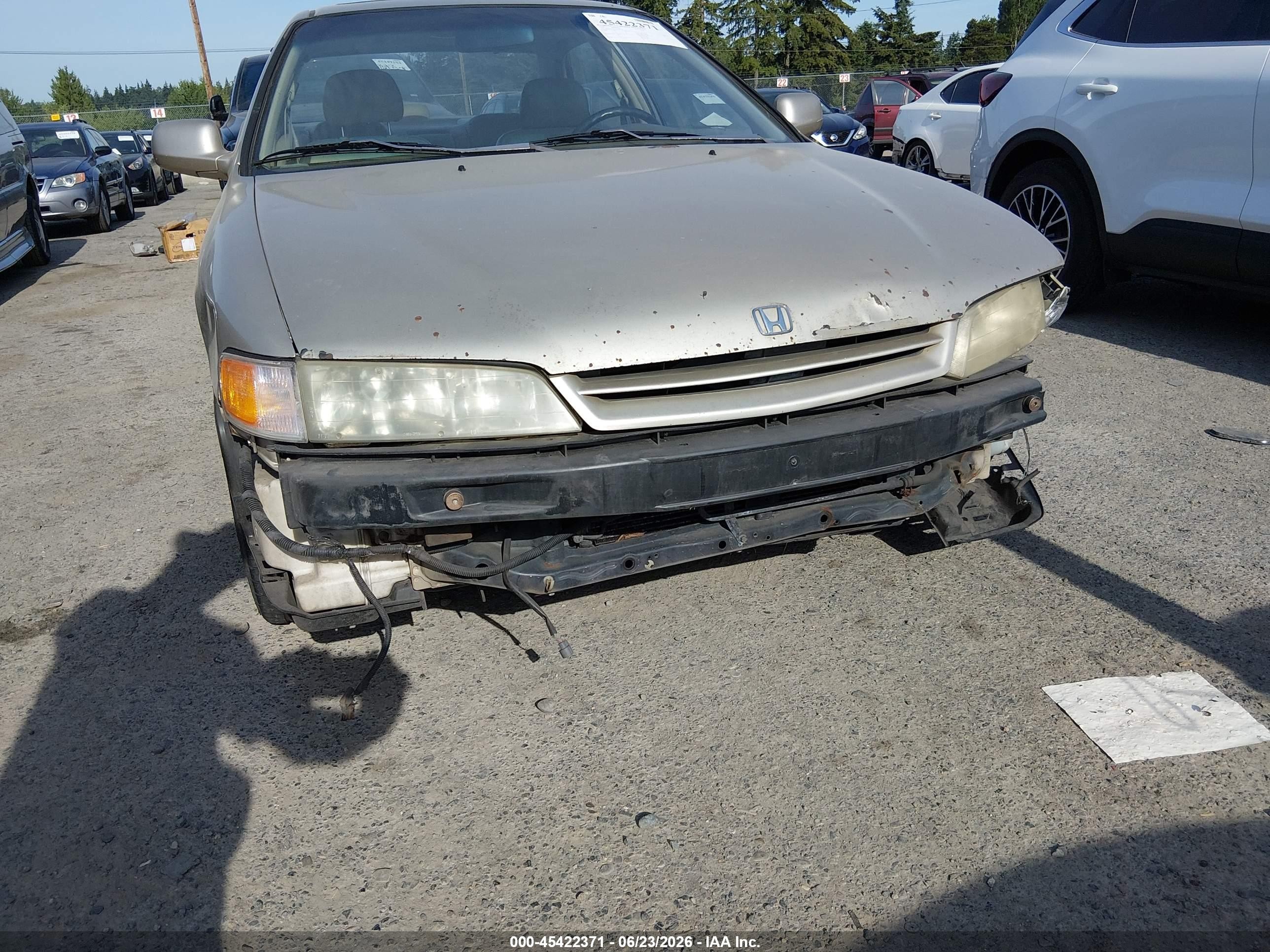 1995 Honda Accord Ex Gold vin: JHMCD5662SC053714