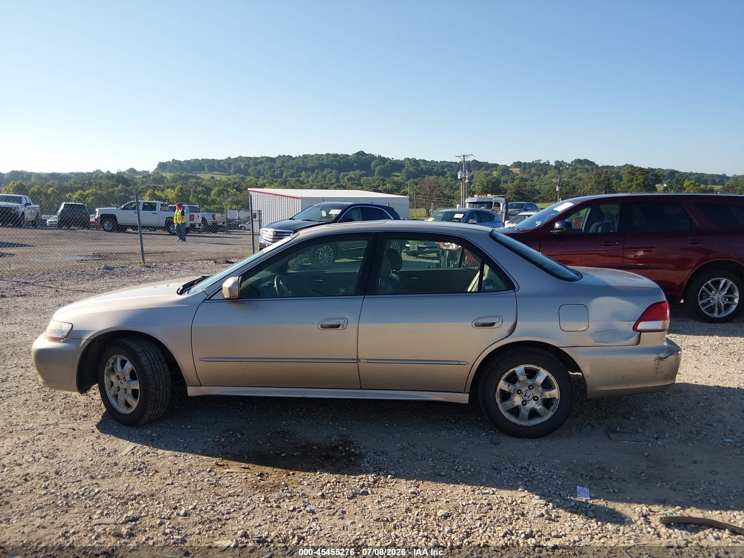 2001 Honda Accord 2.3 Ex Gold vin: JHMCG55651C012923