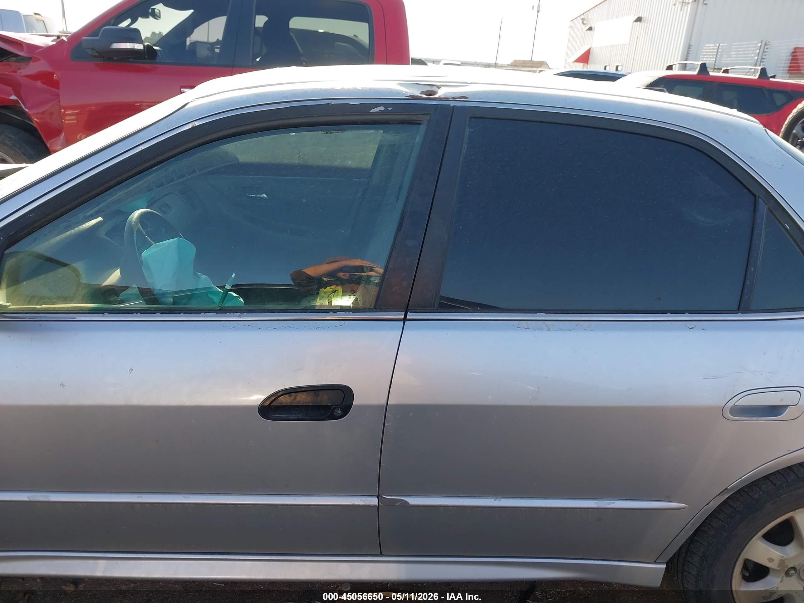 2001 Honda Accord 2.3 Ex Silver vin: JHMCG55671C006086