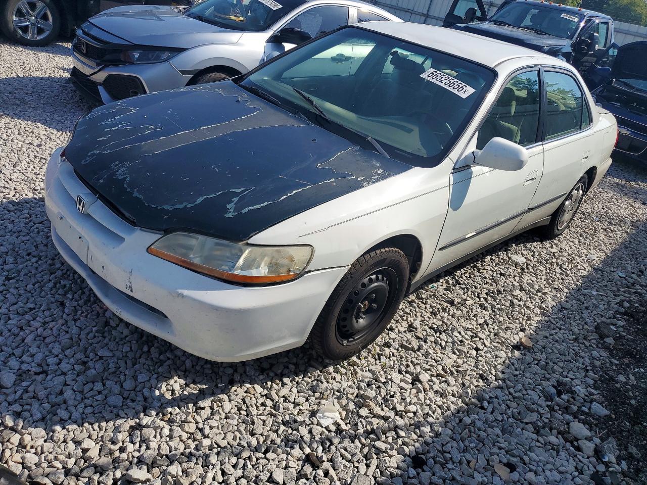 2000 Honda Accord Lx White vin: JHMCG5640YC040393