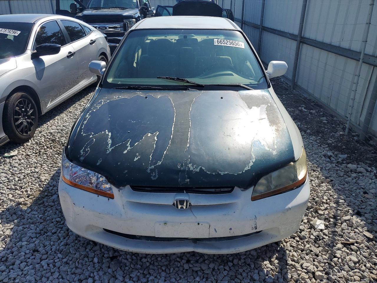 2000 Honda Accord Lx White vin: JHMCG5640YC040393