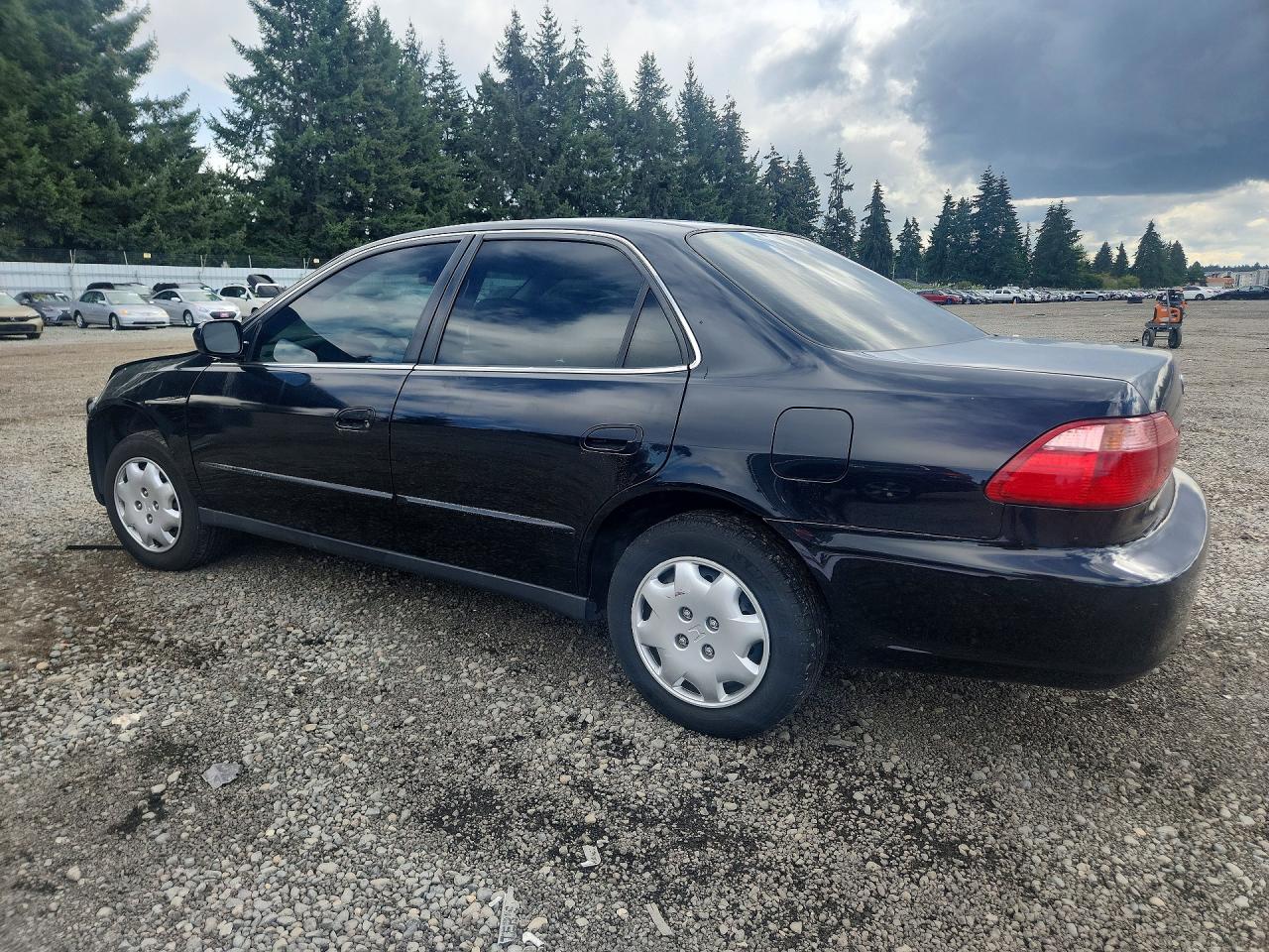 2000 Honda Accord Lx Black vin: JHMCG5642YC028150