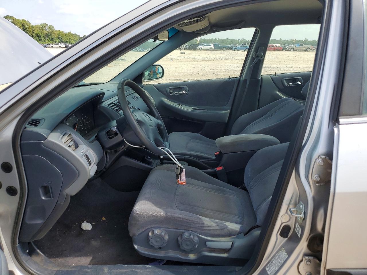 1999 Honda Accord Lx Silver vin: JHMCG5643XC048325