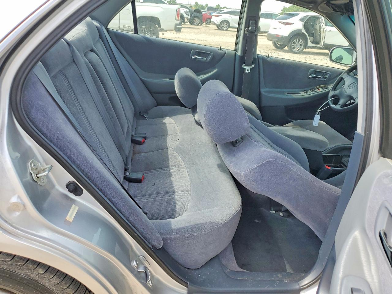 1999 Honda Accord Lx Silver vin: JHMCG5643XC048325