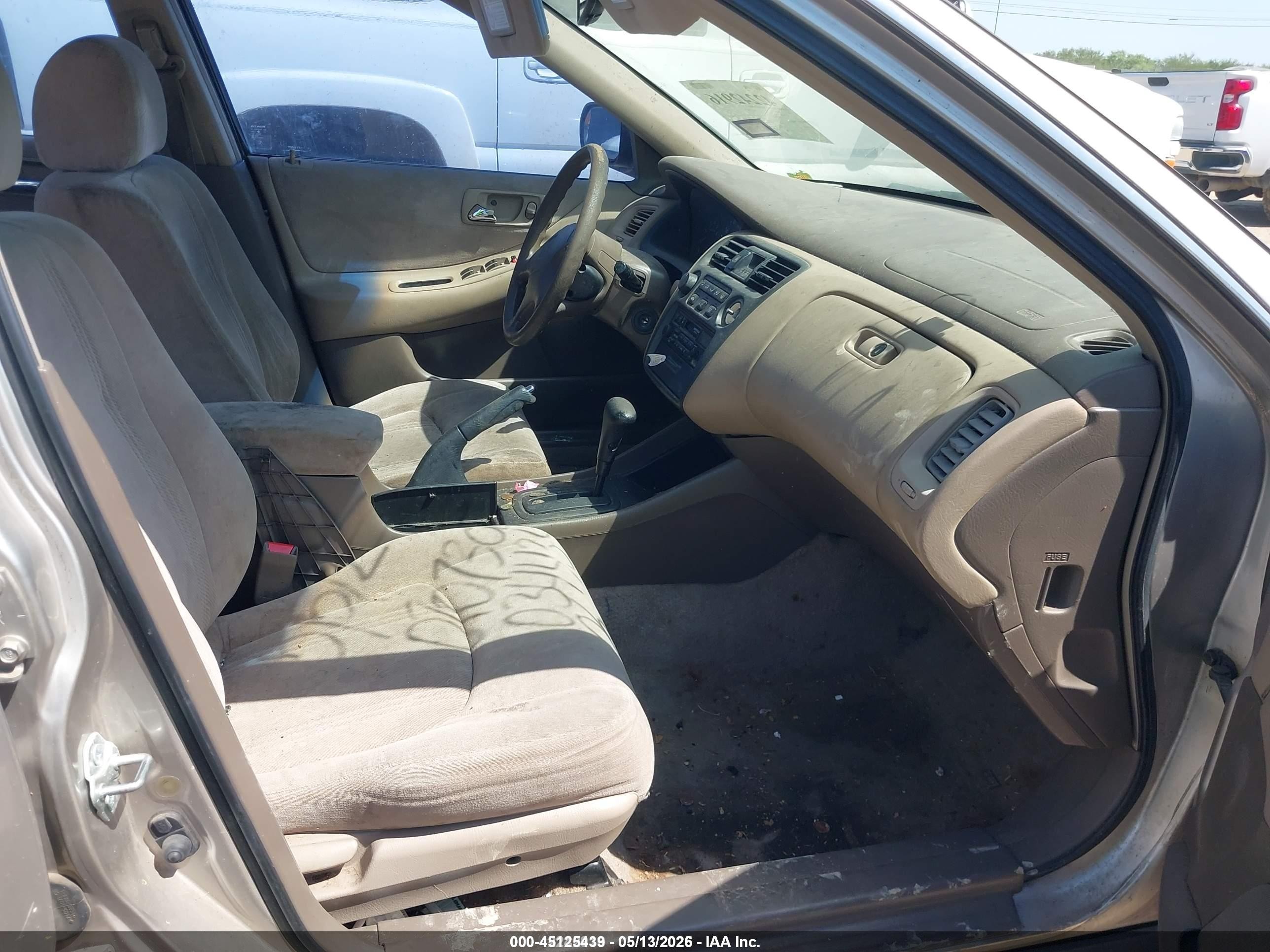 1999 Honda Accord Lx Champagne vin: JHMCG5644XC034434