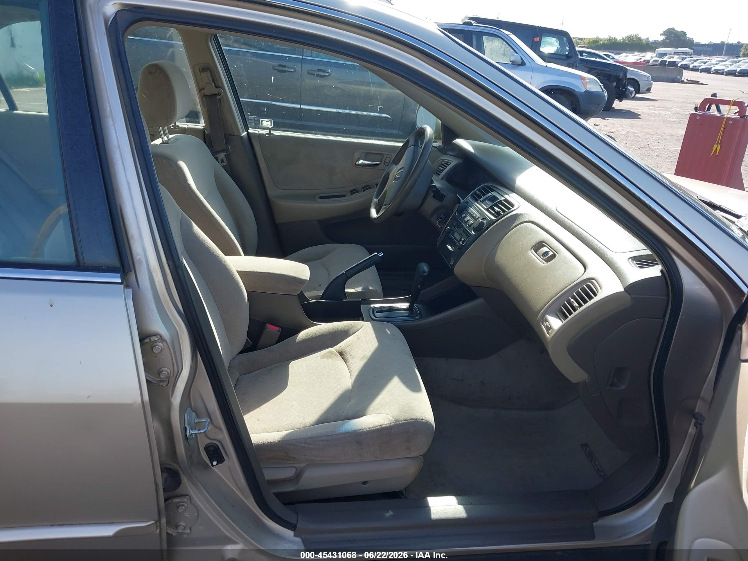 2001 Honda Accord 2.3 Lx Gold vin: JHMCG56451C007511