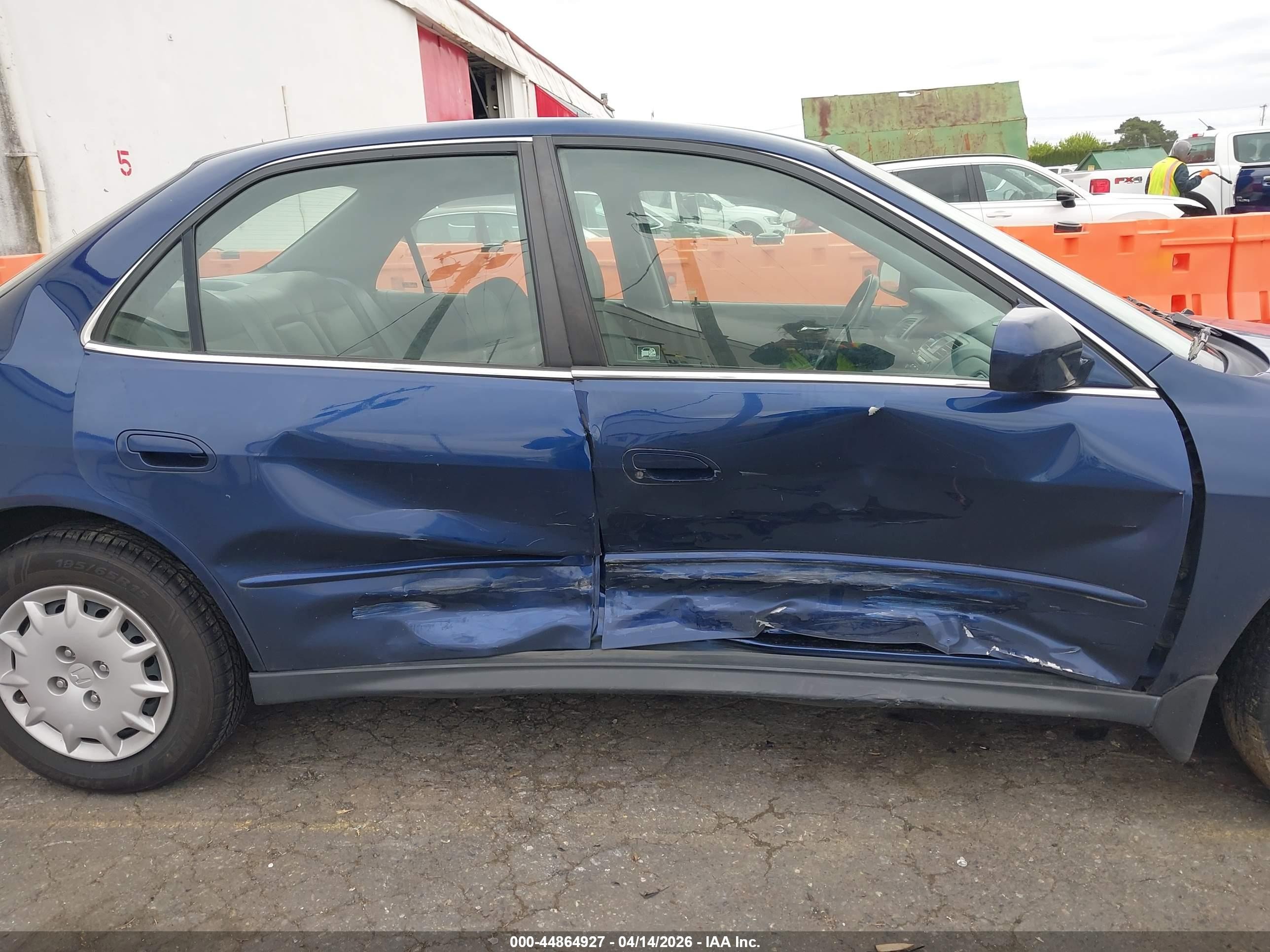 2001 Honda Accord 2.3 Lx Blue vin: JHMCG56451C021506