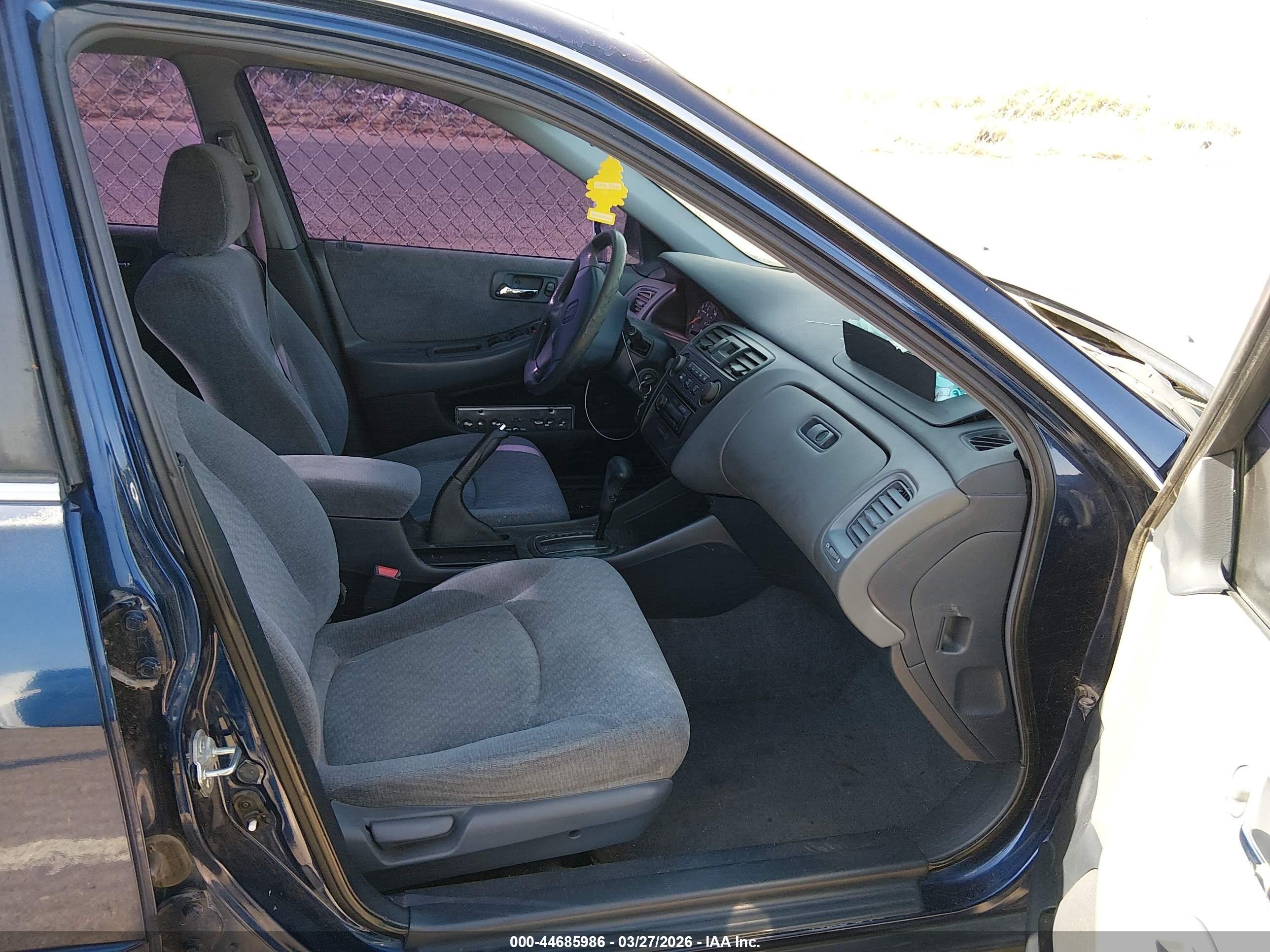 2001 Honda Accord 2.3 Lx Dark Blue vin: JHMCG56461C028688