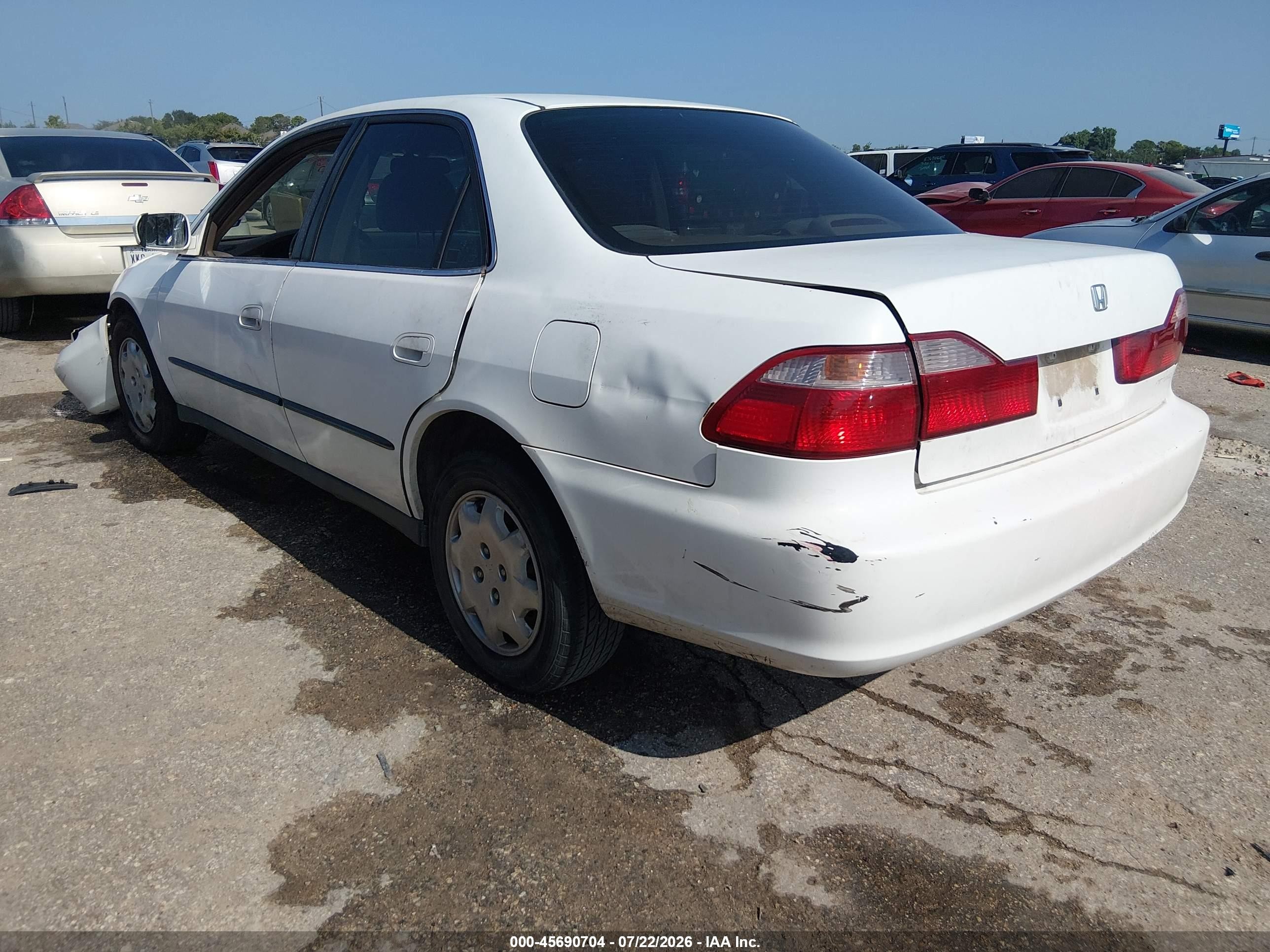 1999 Honda Accord Lx White vin: JHMCG5646XC007512