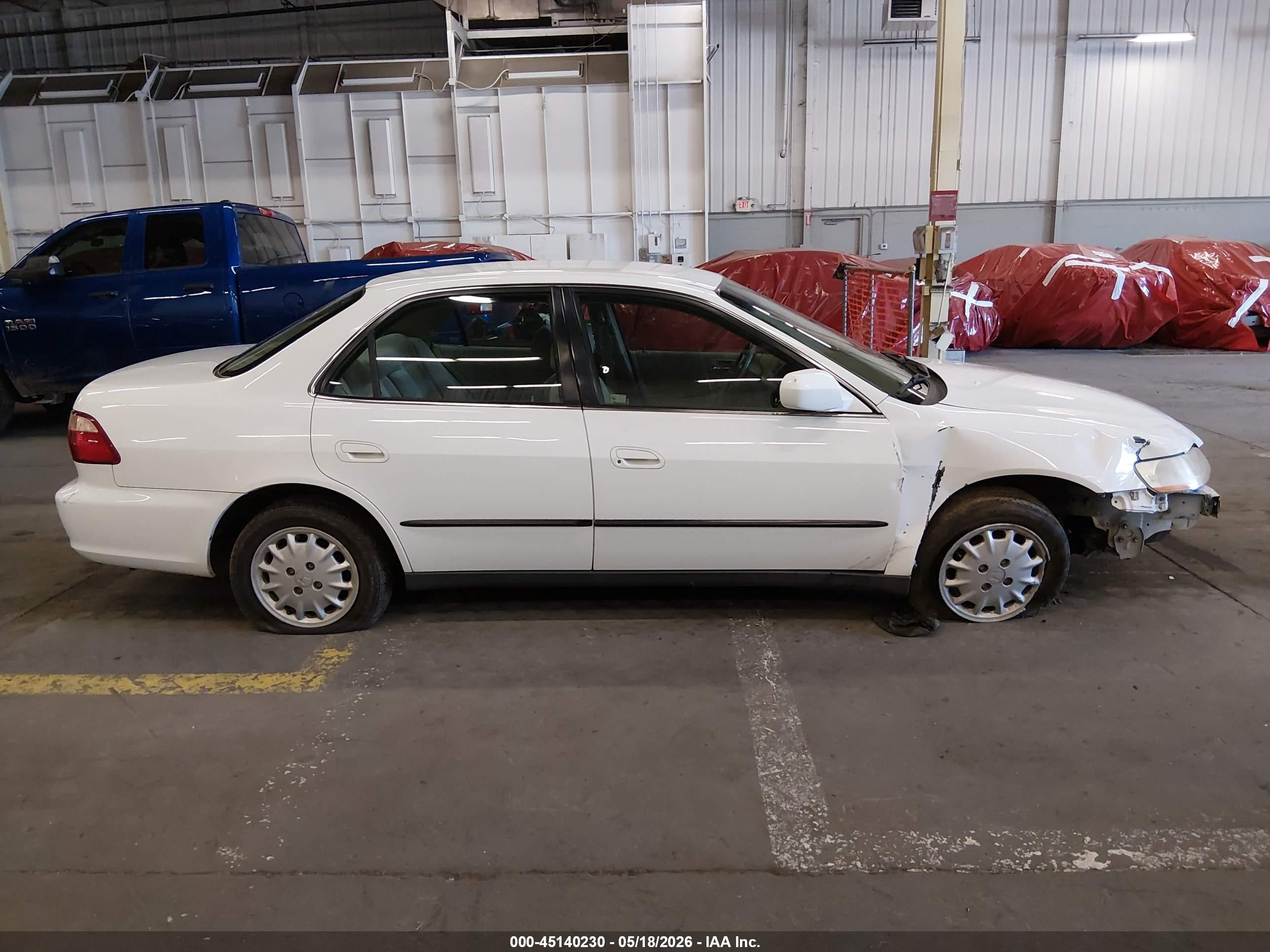 1999 Honda Accord Lx White vin: JHMCG5647XC003534