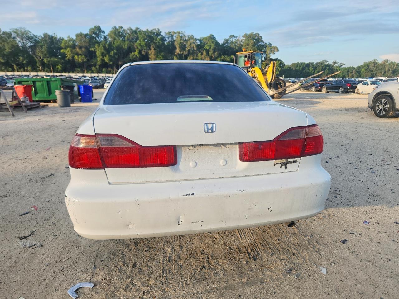 1999 Honda Accord Lx White vin: JHMCG5648XC004174