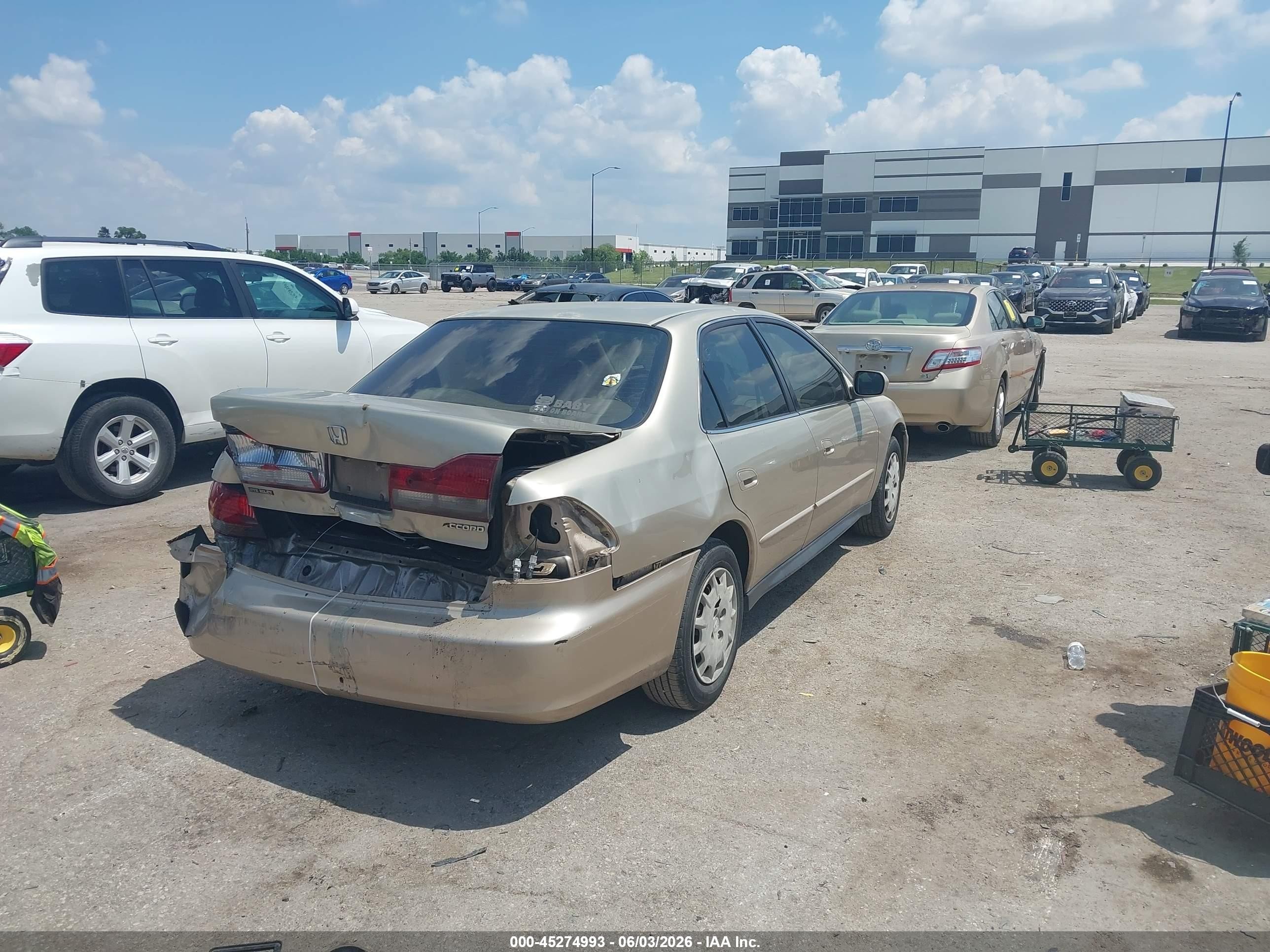 2001 Honda Accord 2.3 Lx Желто-коричневый vin: JHMCG56491C021492
