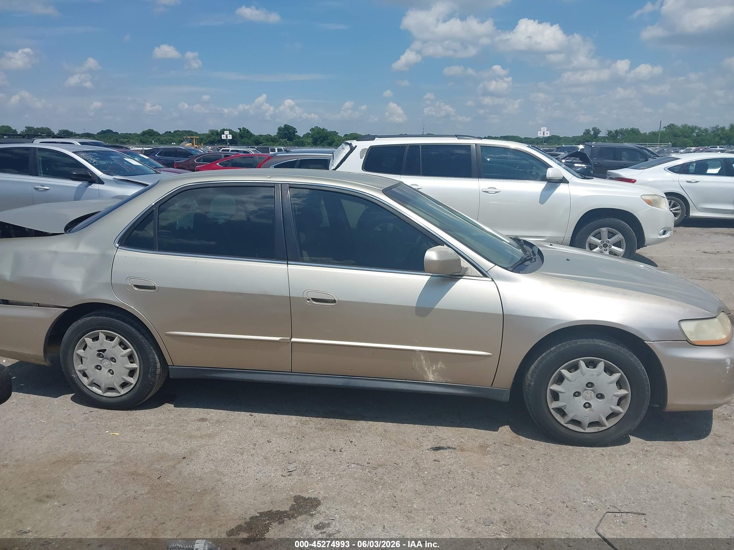 2001 Honda Accord 2.3 Lx Желто-коричневый vin: JHMCG56491C021492
