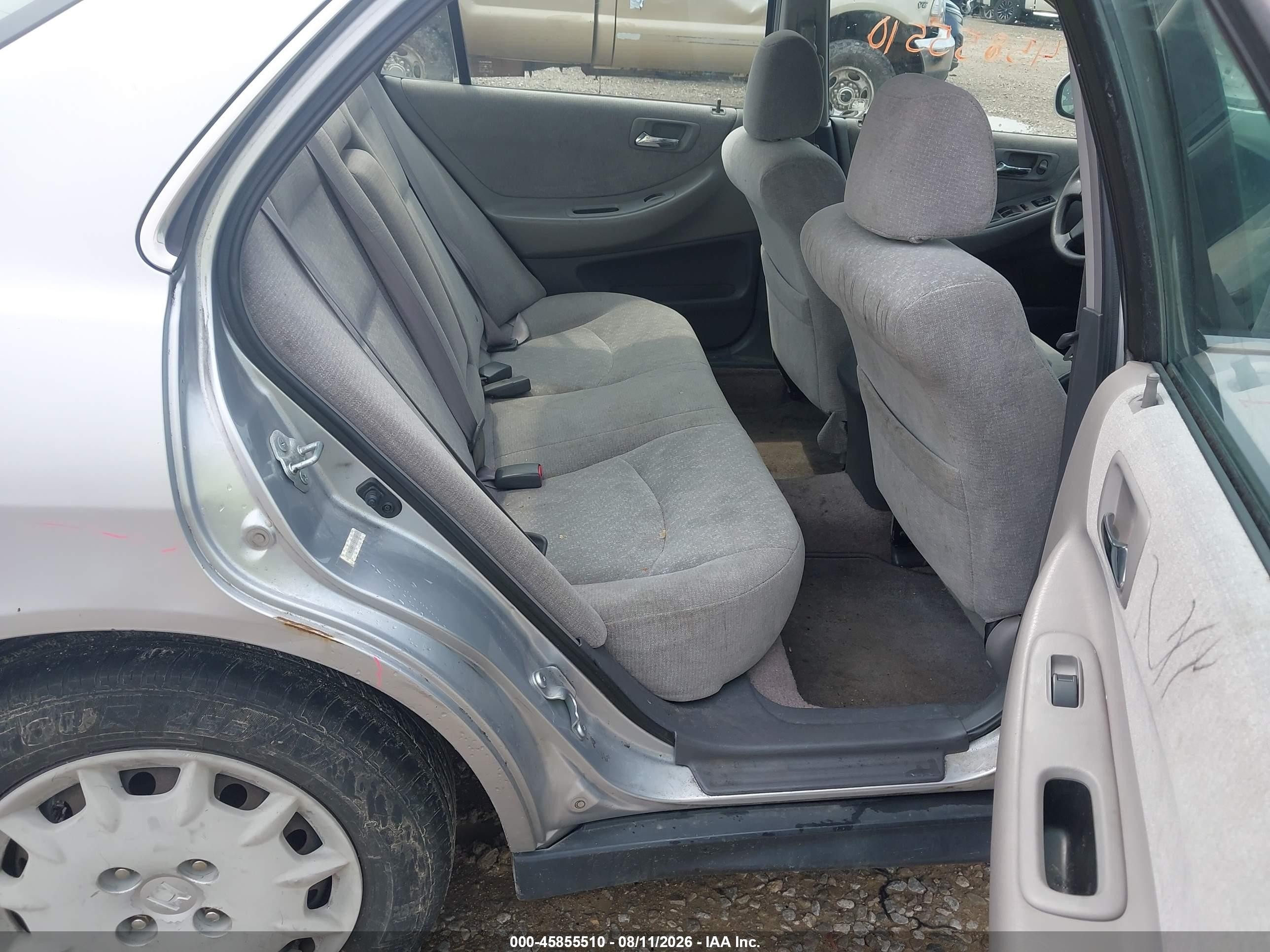 2002 Honda Accord 2.3 Lx Silver vin: JHMCG56492C014365