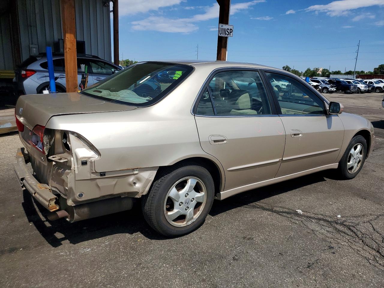 2000 Honda Accord Ex Gold vin: JHMCG5651YC034515