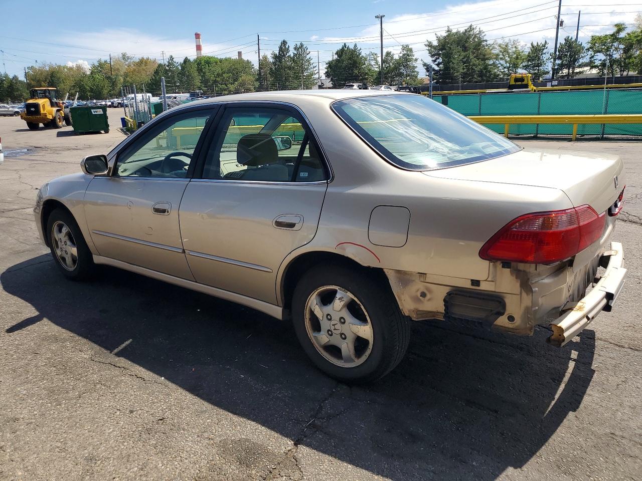 2000 Honda Accord Ex Gold vin: JHMCG5651YC034515