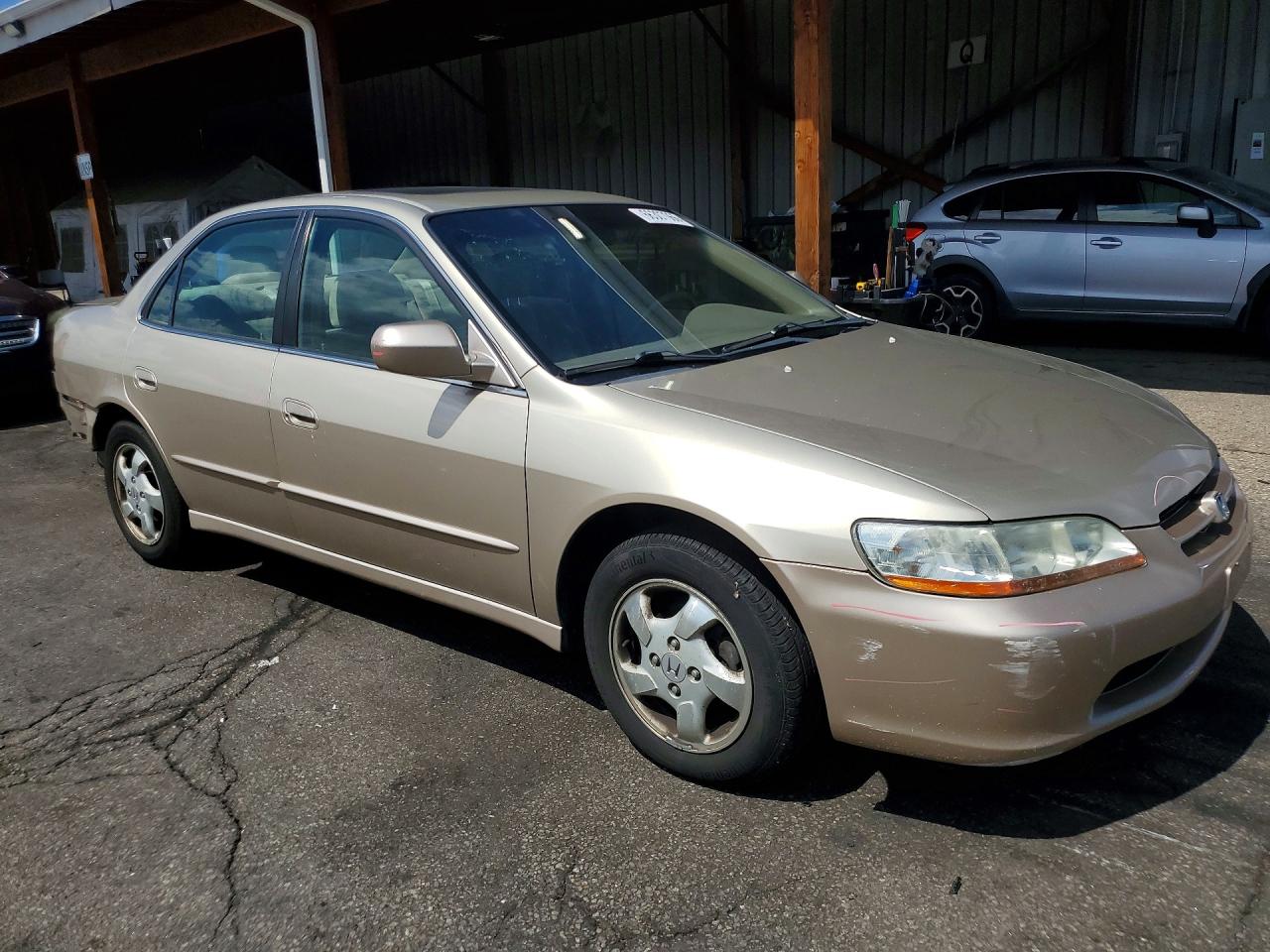 2000 Honda Accord Ex Gold vin: JHMCG5651YC034515