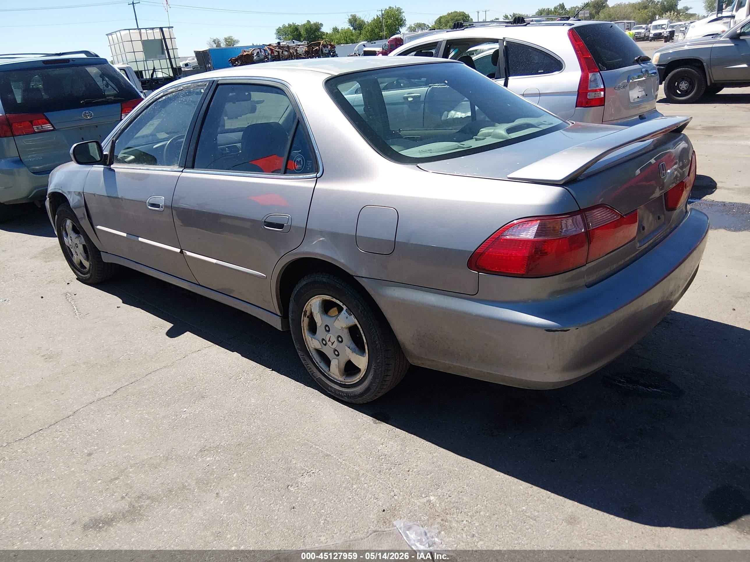 2000 Honda Accord 2.3 Ex Серый vin: JHMCG5658YC042627