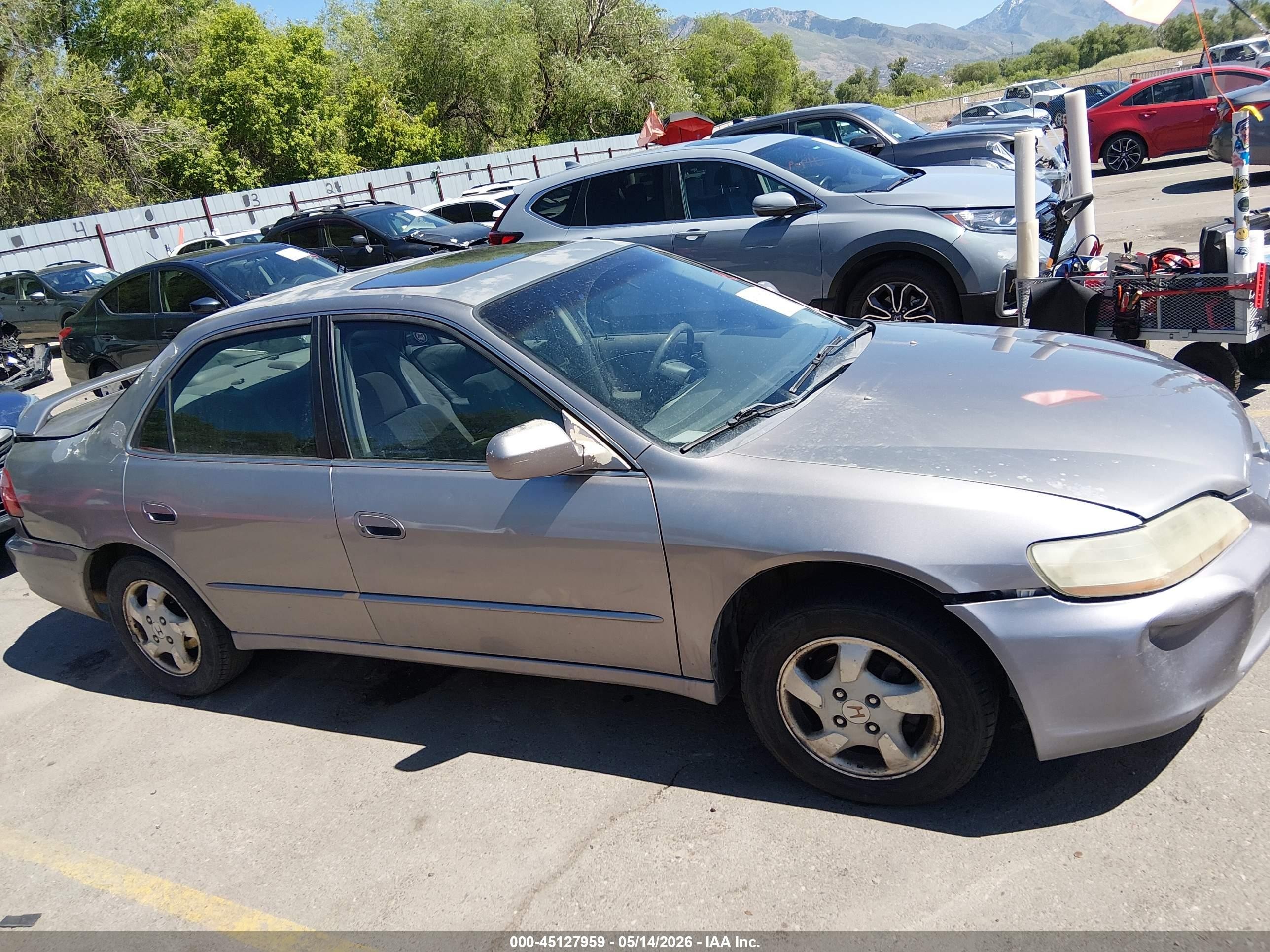 2000 Honda Accord 2.3 Ex Серый vin: JHMCG5658YC042627