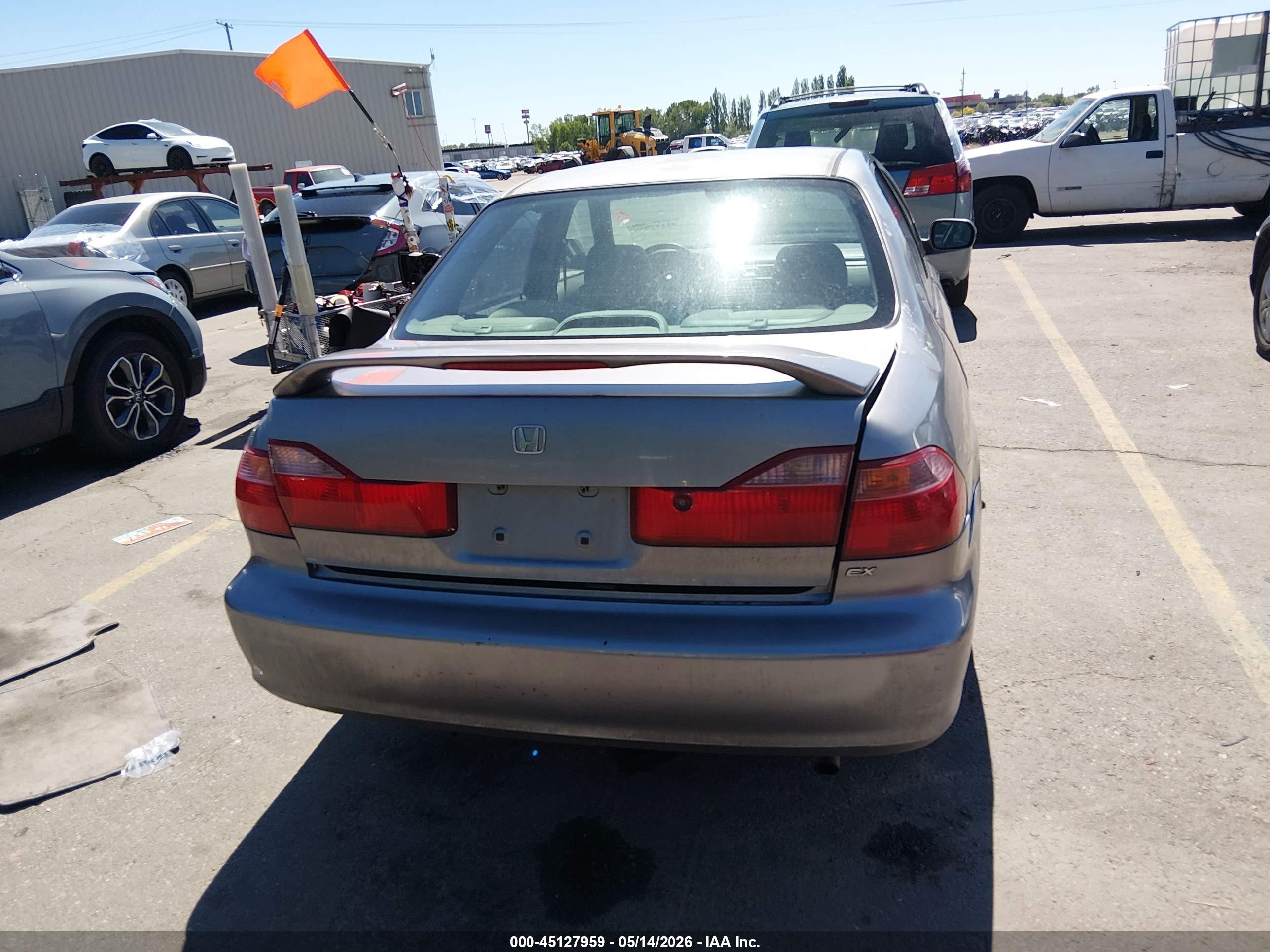 2000 Honda Accord 2.3 Ex Серый vin: JHMCG5658YC042627