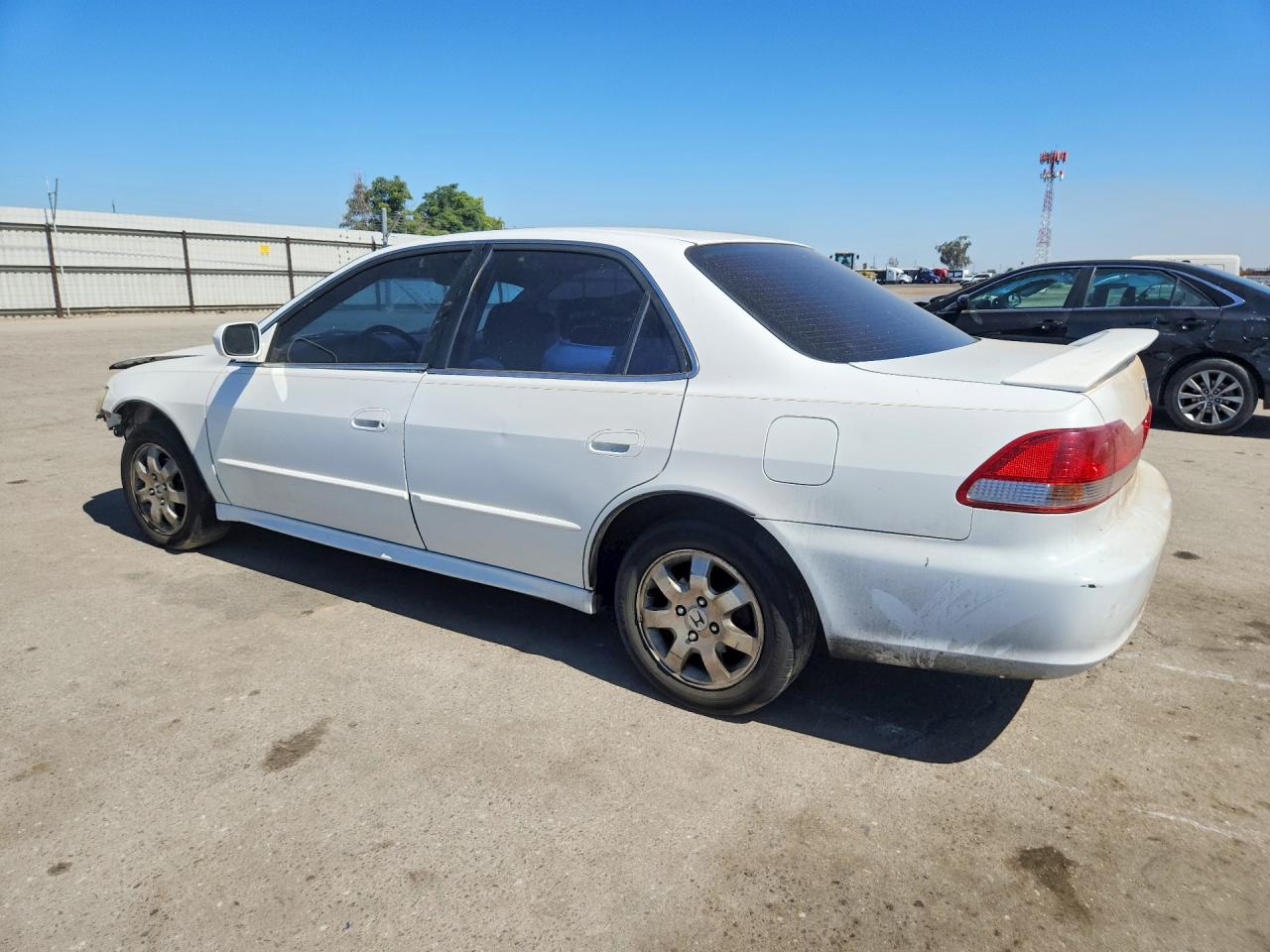 2001 Honda Accord Ex White vin: JHMCG56681C030590