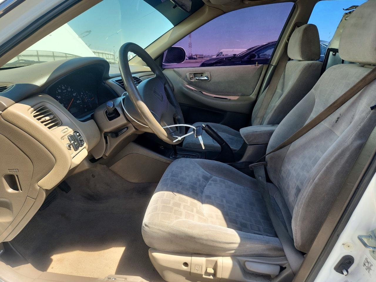 2001 Honda Accord Ex White vin: JHMCG56681C030590