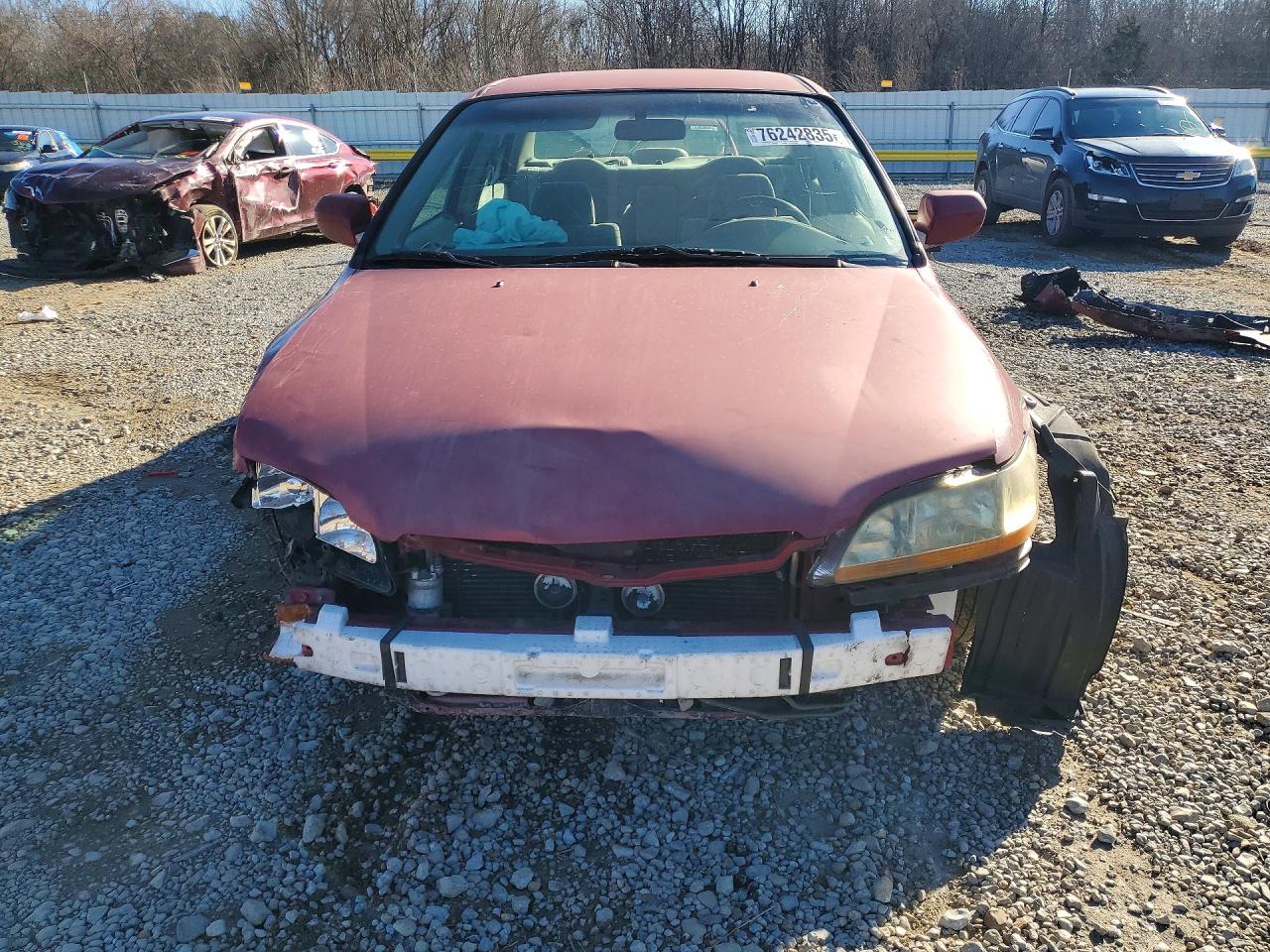 2001 Honda Accord Red vin: JHMCG5670YC024138