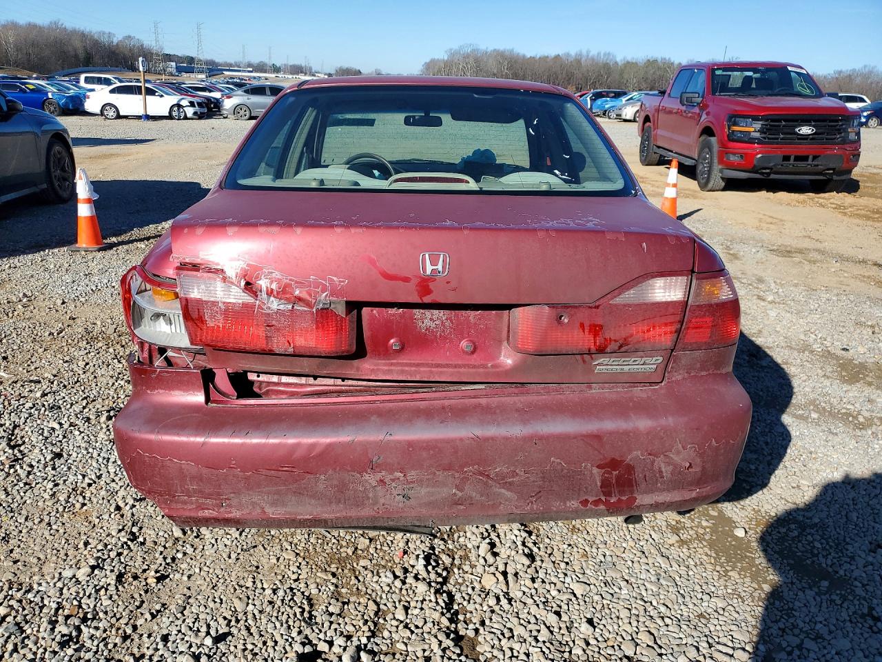 2001 Honda Accord Red vin: JHMCG5670YC024138