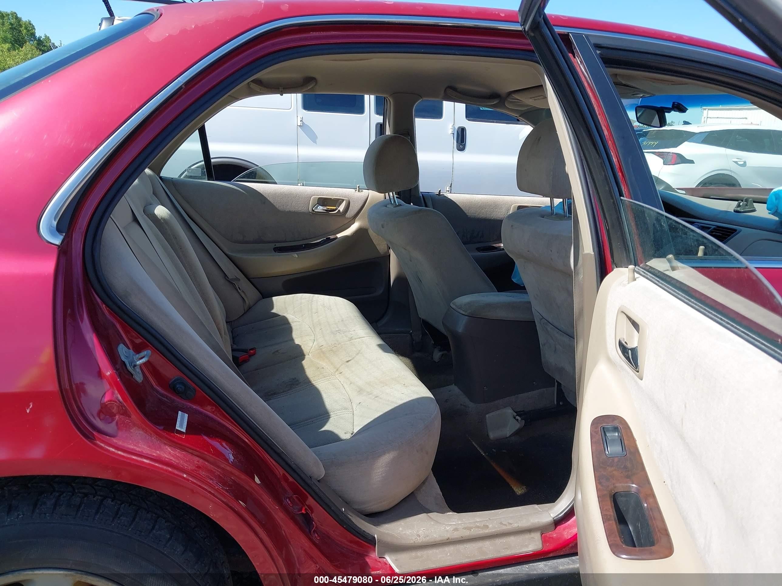 2000 Honda Accord 2.3 Se Красный vin: JHMCG5671YC021104