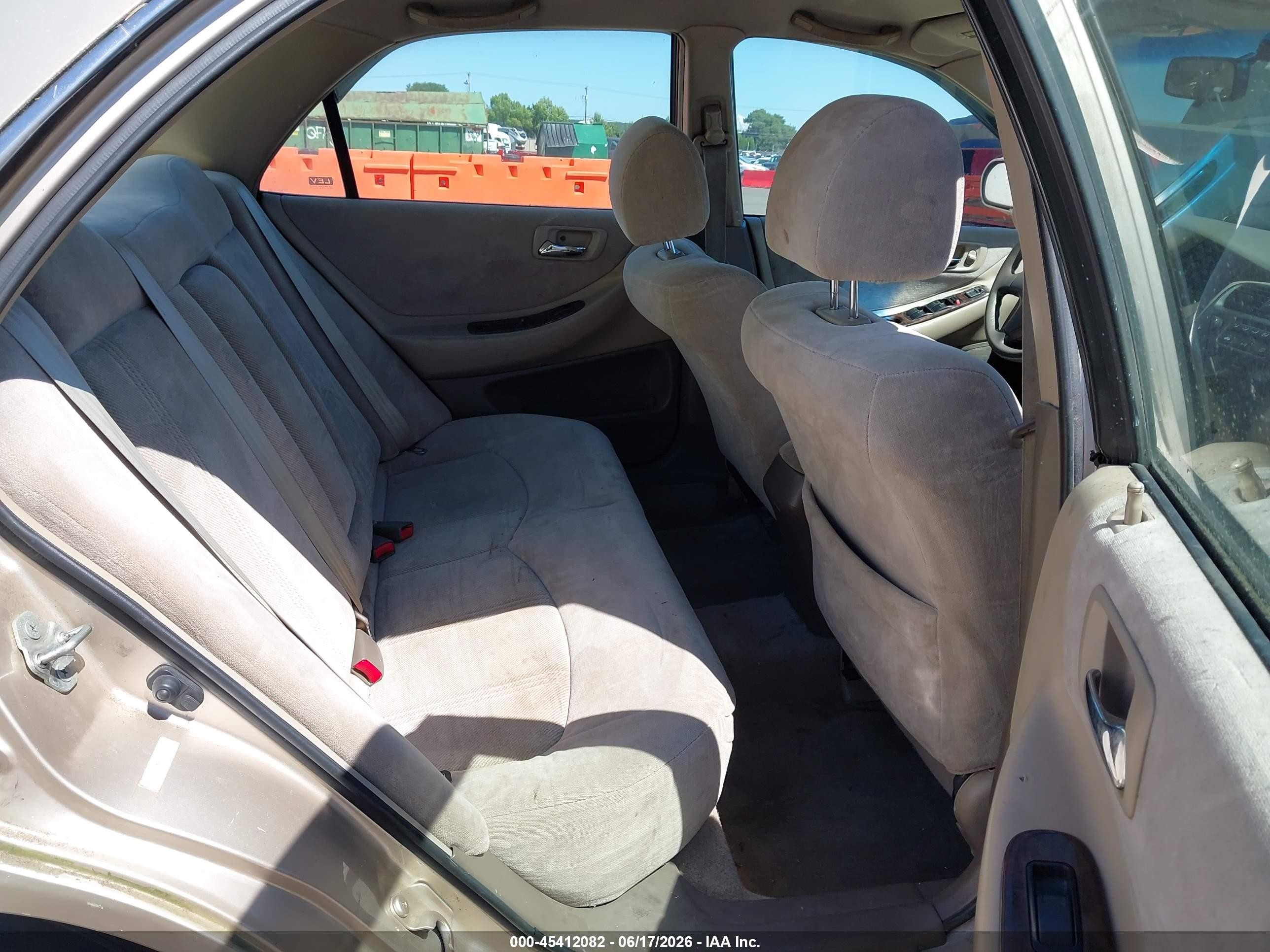 2000 Honda Accord 2.3 Se Золотой vin: JHMCG5671YC028215
