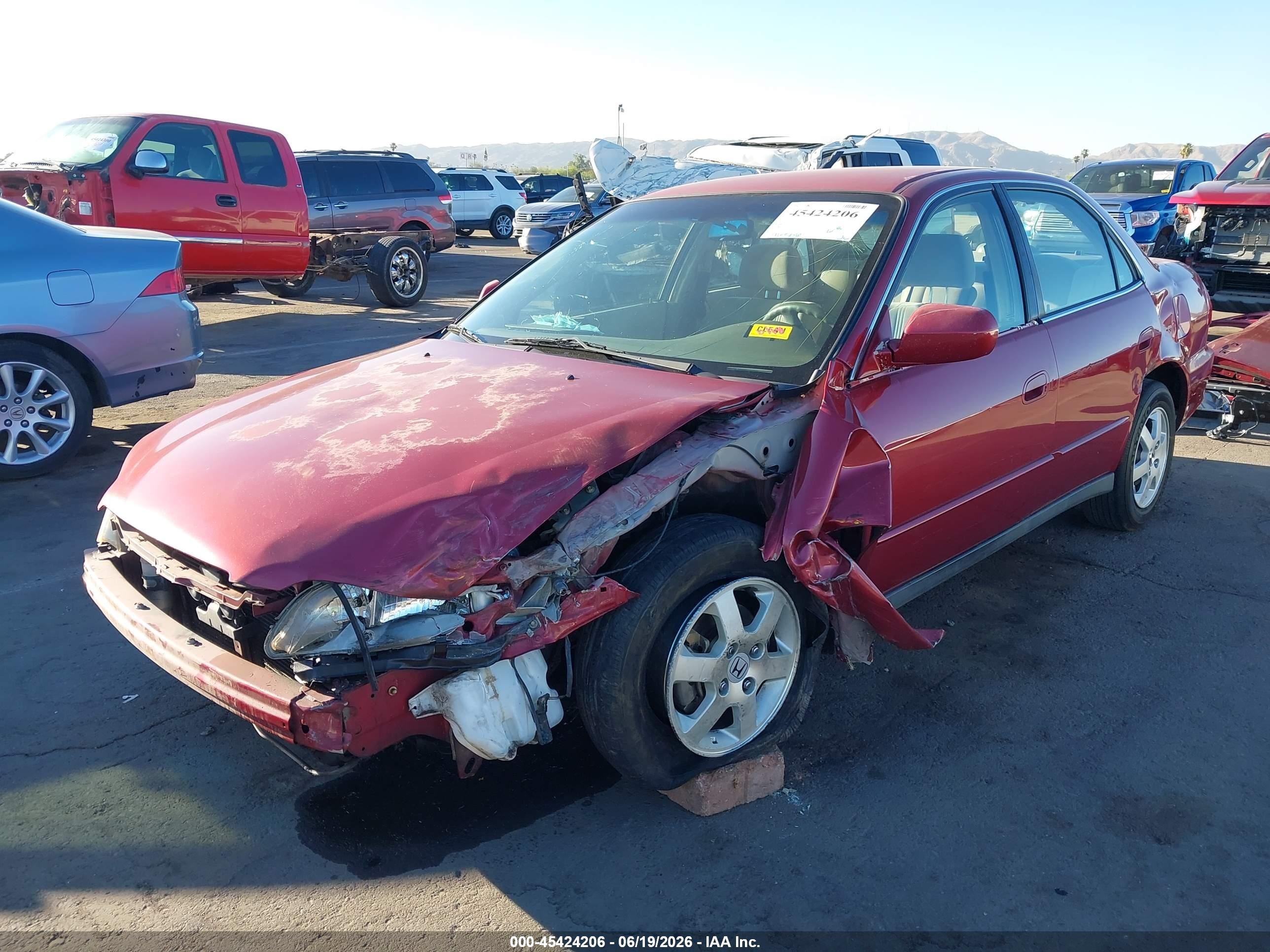 2000 Honda Accord 2.3 Se Red vin: JHMCG5676YC010177