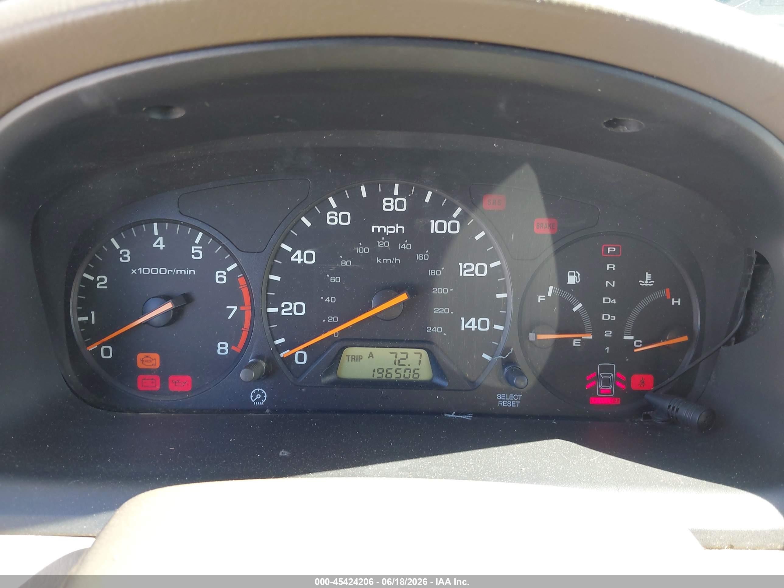 2000 Honda Accord 2.3 Se Red vin: JHMCG5676YC010177