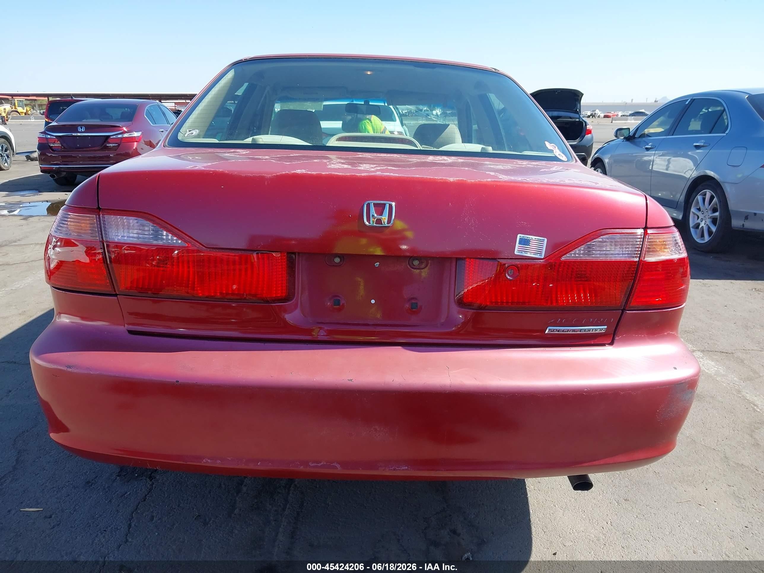 2000 Honda Accord 2.3 Se Red vin: JHMCG5676YC010177