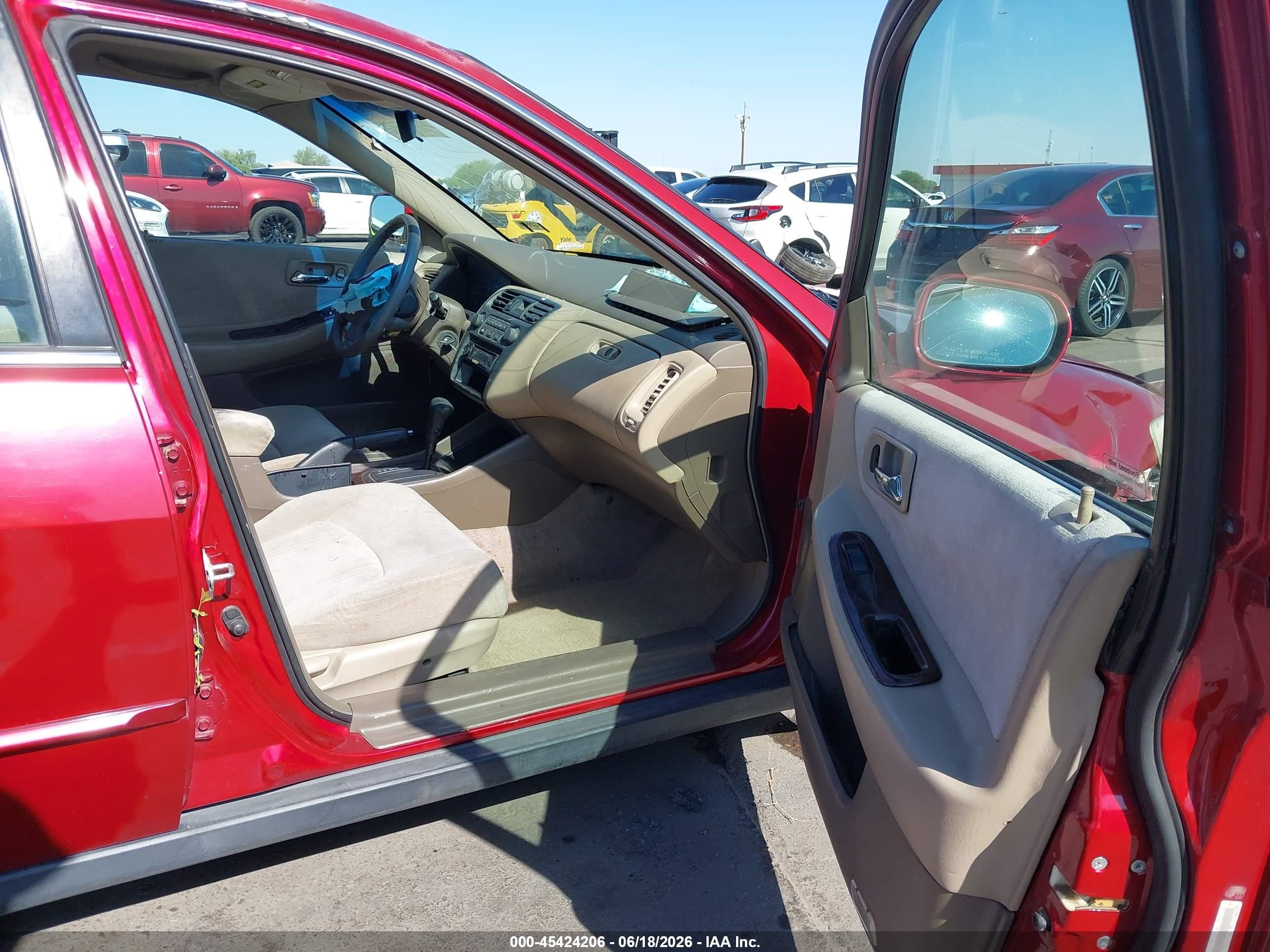 2000 Honda Accord 2.3 Se Red vin: JHMCG5676YC010177