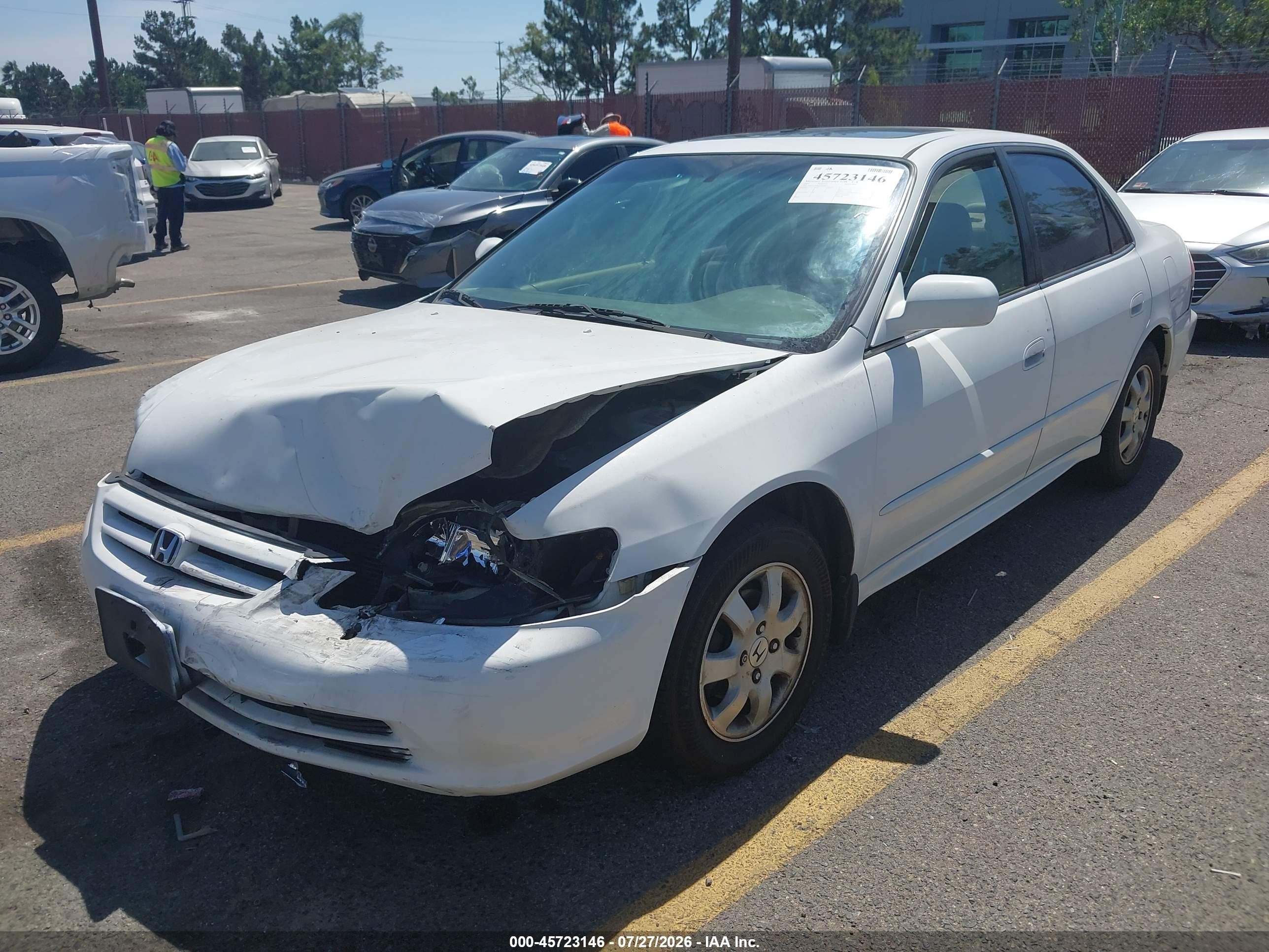 2001 Honda Accord 2.3 Ex White vin: JHMCG66061C026815