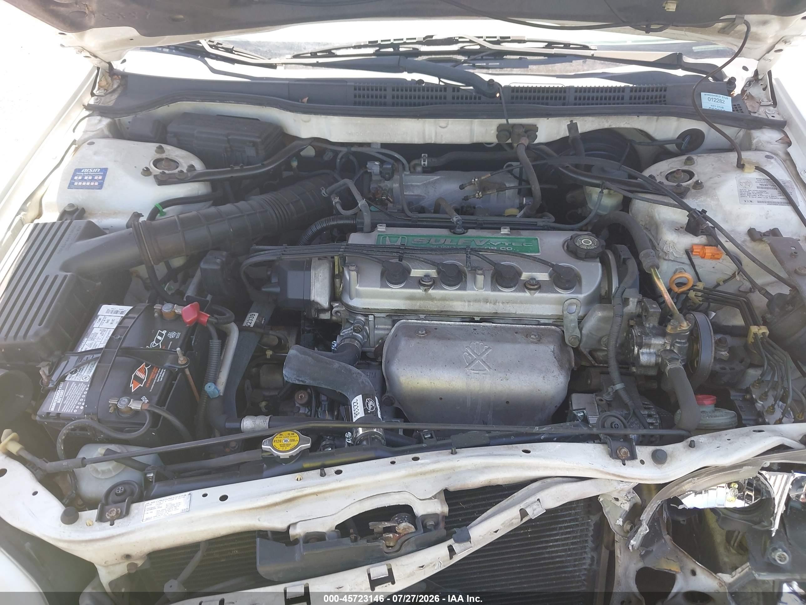 2001 Honda Accord 2.3 Ex White vin: JHMCG66061C026815
