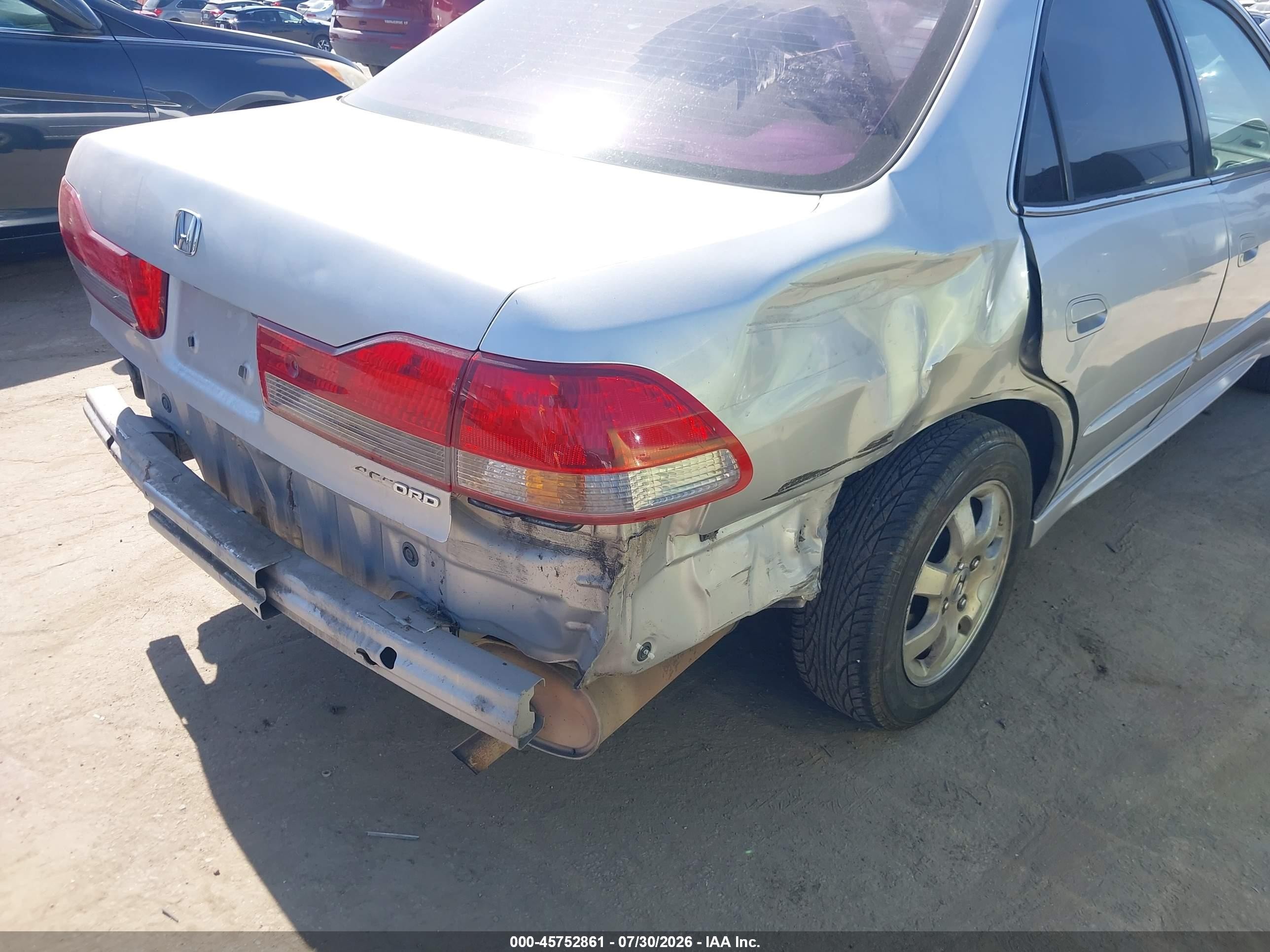 2001 Honda Accord 2.3 Ex Серебряный vin: JHMCG66081C018554